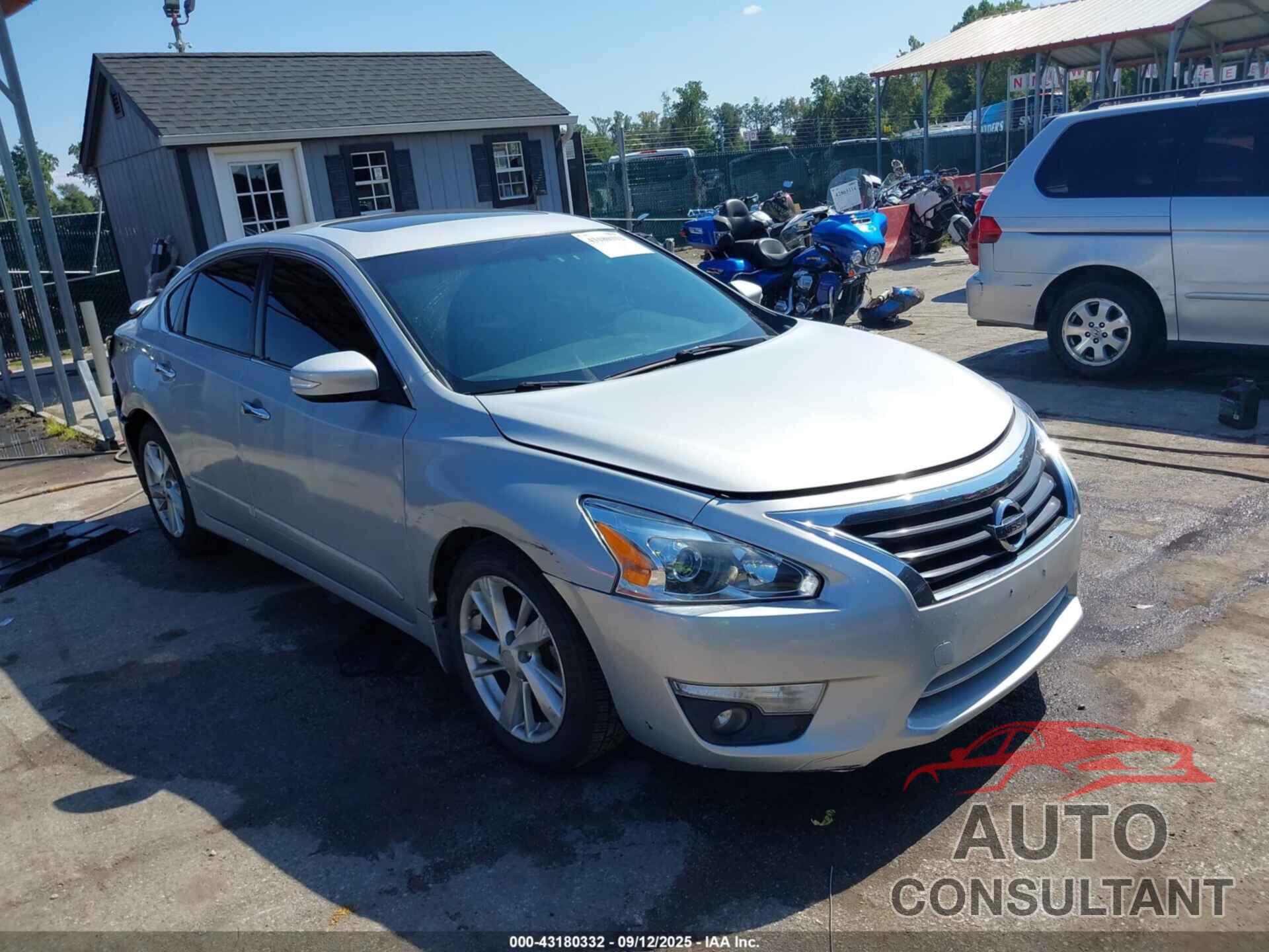 NISSAN ALTIMA 2013 - 1N4AL3AP1DN568815