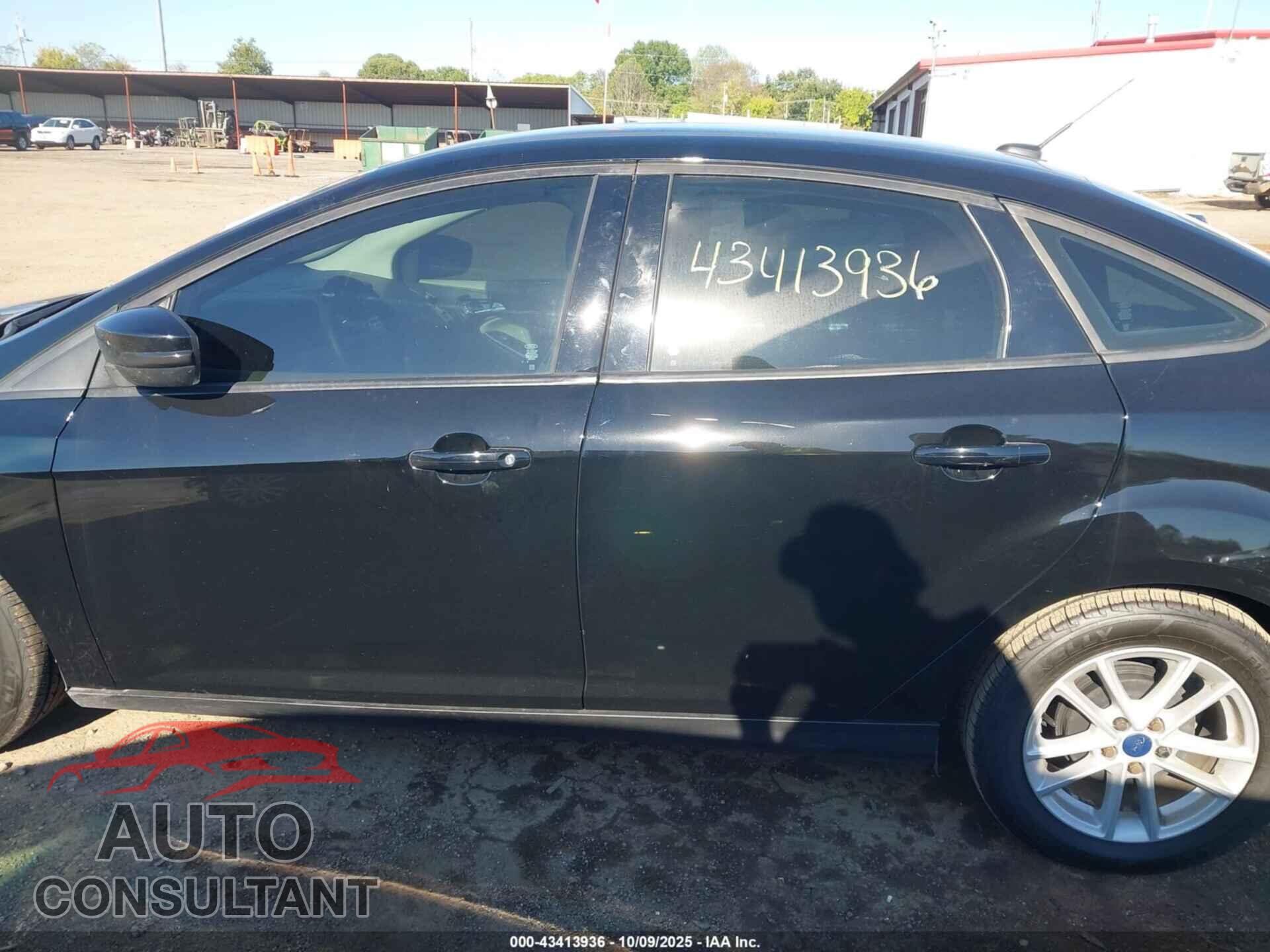 FORD FOCUS 2017 - 1FADP3F28HL253249