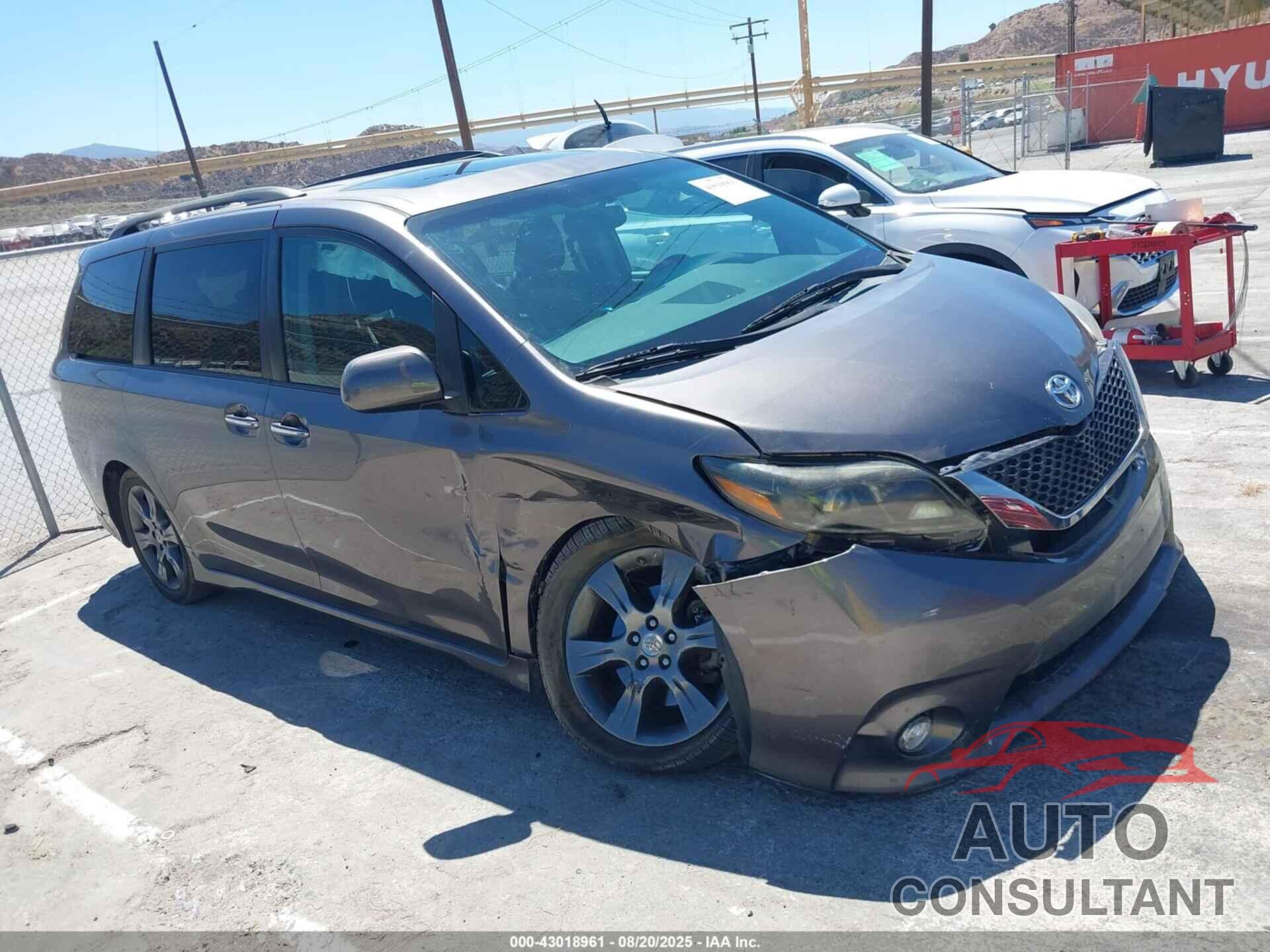 TOYOTA SIENNA 2016 - 5TDXK3DCXGS697988