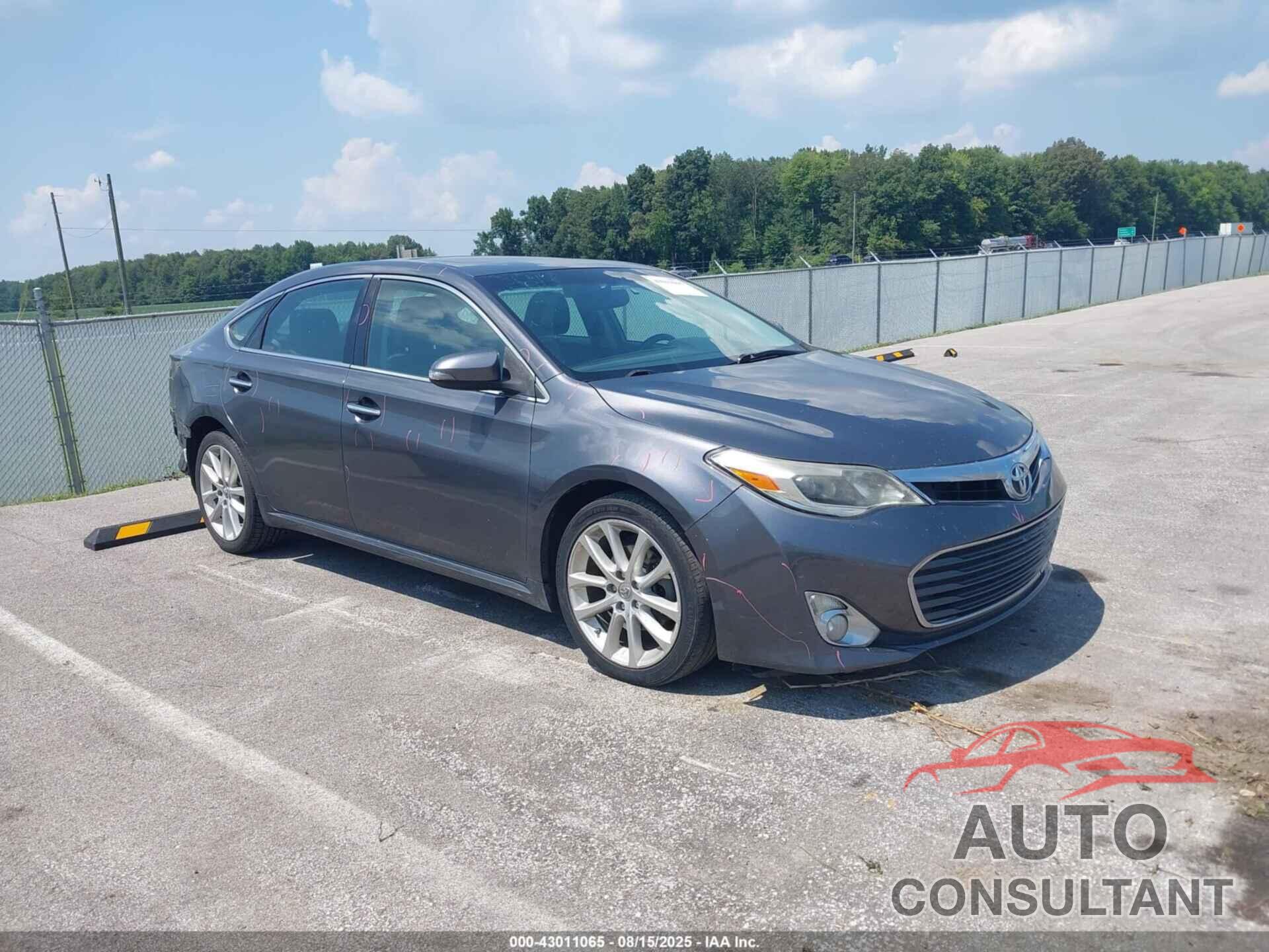 TOYOTA AVALON 2013 - 4T1BK1EB2DU017735