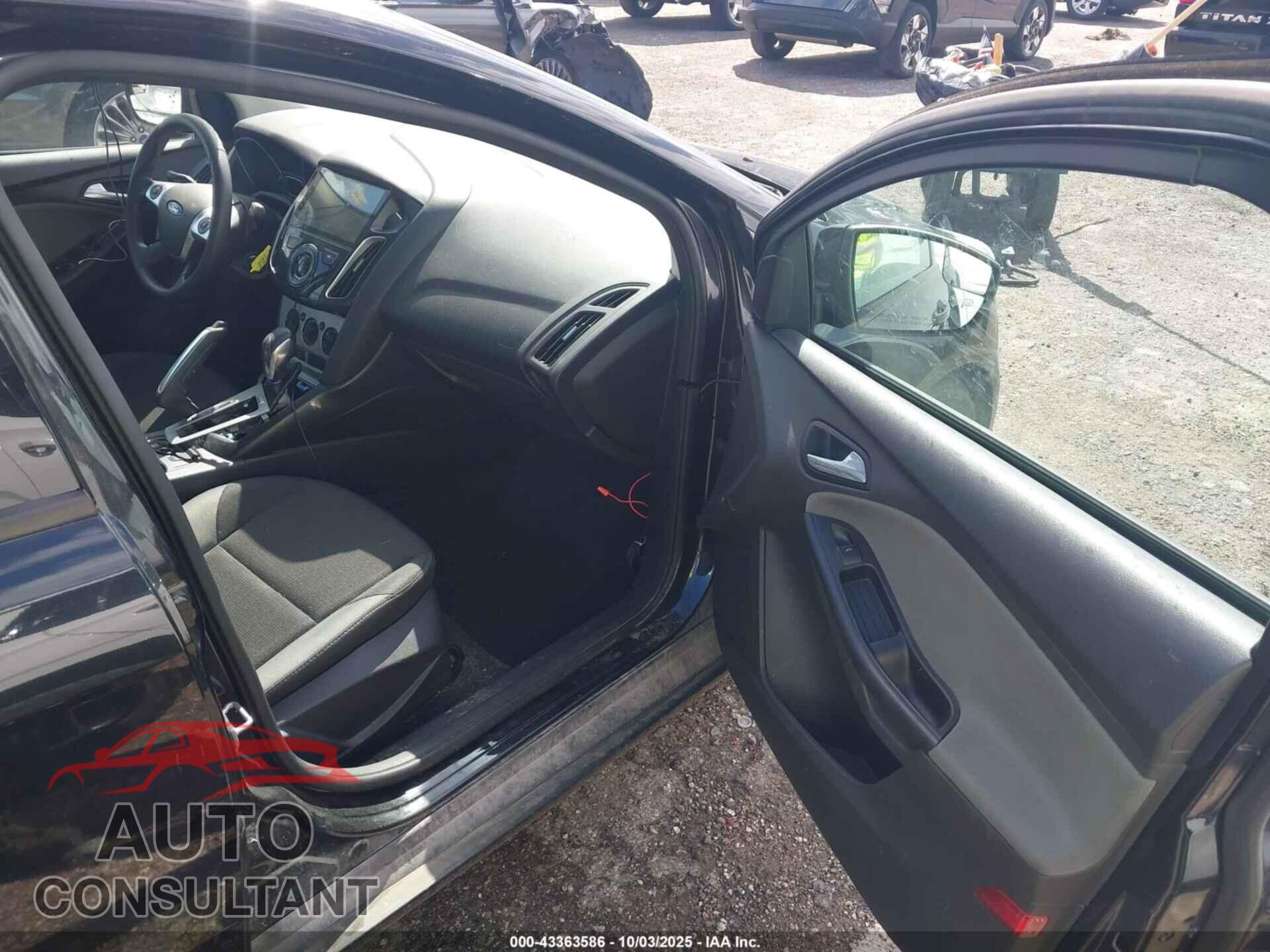 FORD FOCUS 2014 - 1FADP3F2XEL128300