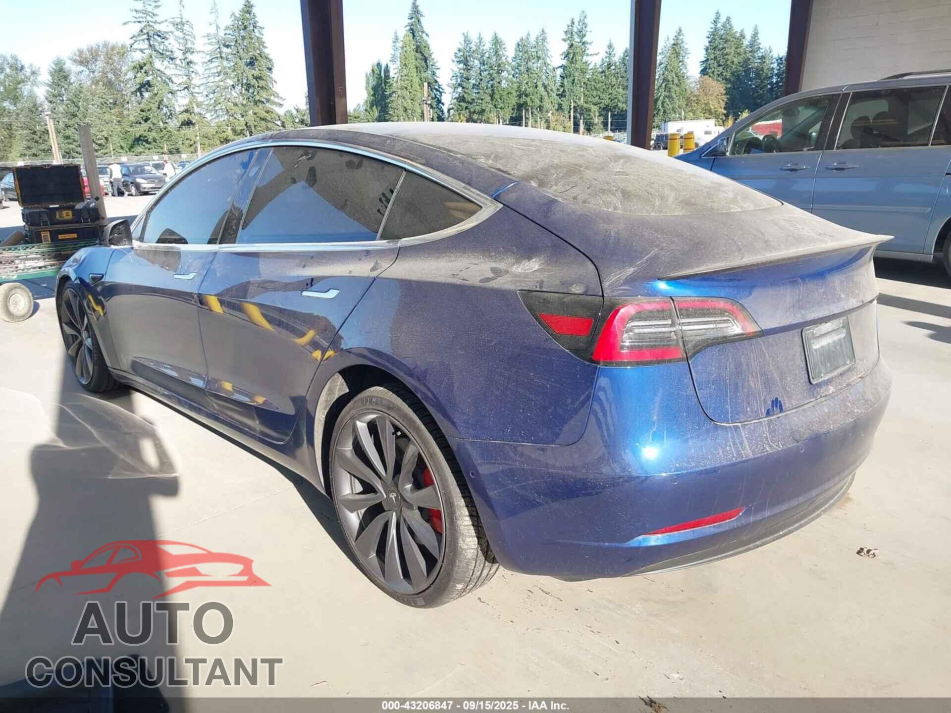 TESLA MODEL 3 2020 - 5YJ3E1EC3LF641141