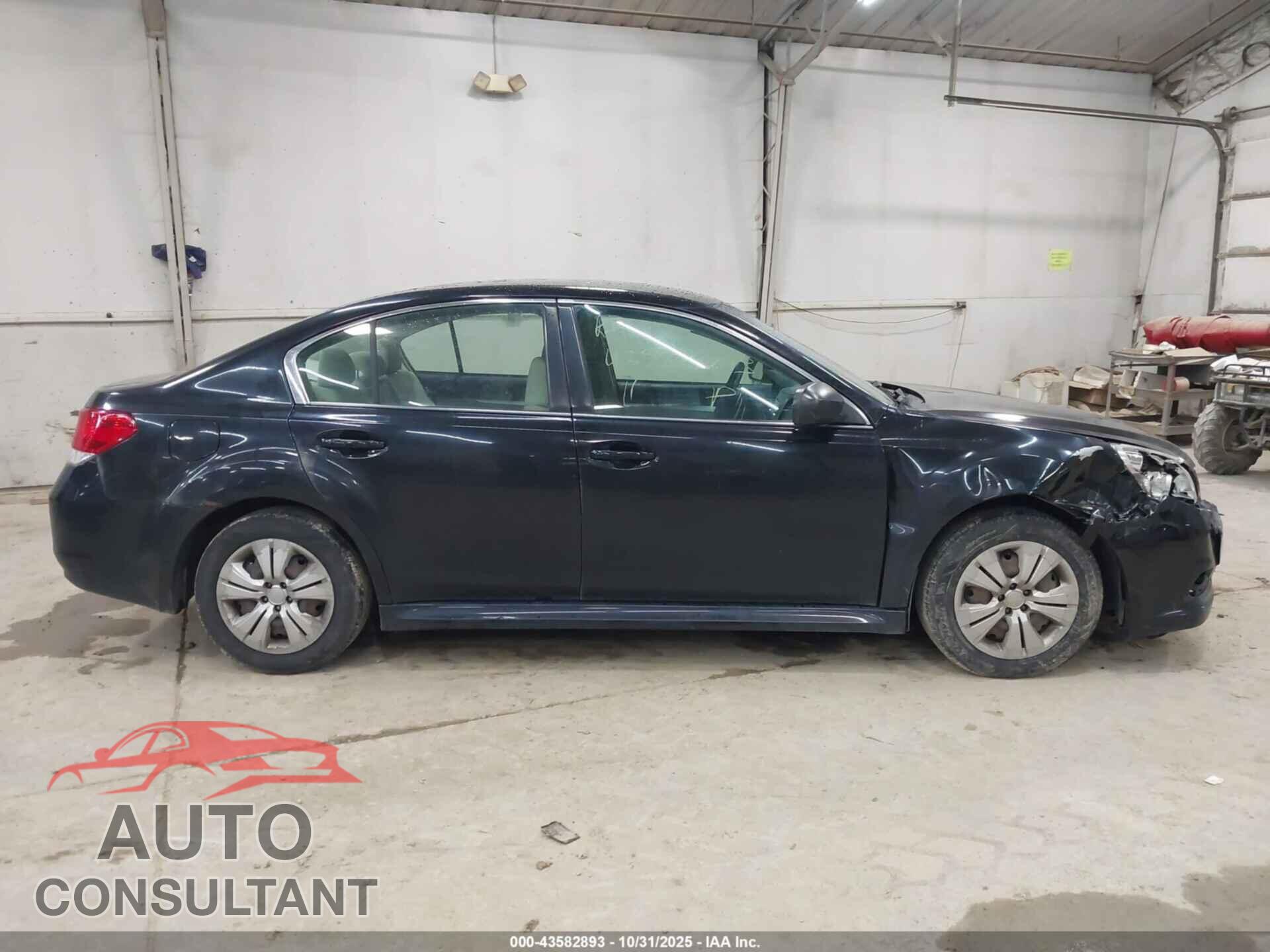 SUBARU LEGACY 2011 - 4S3BMBA68B3263107