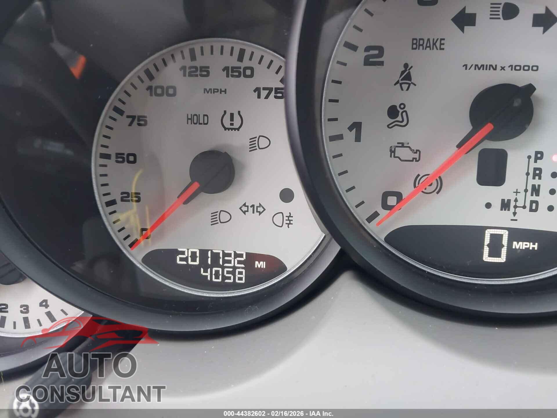 PORSCHE CAYENNE 2011 - WP1AA2A24BLA08261