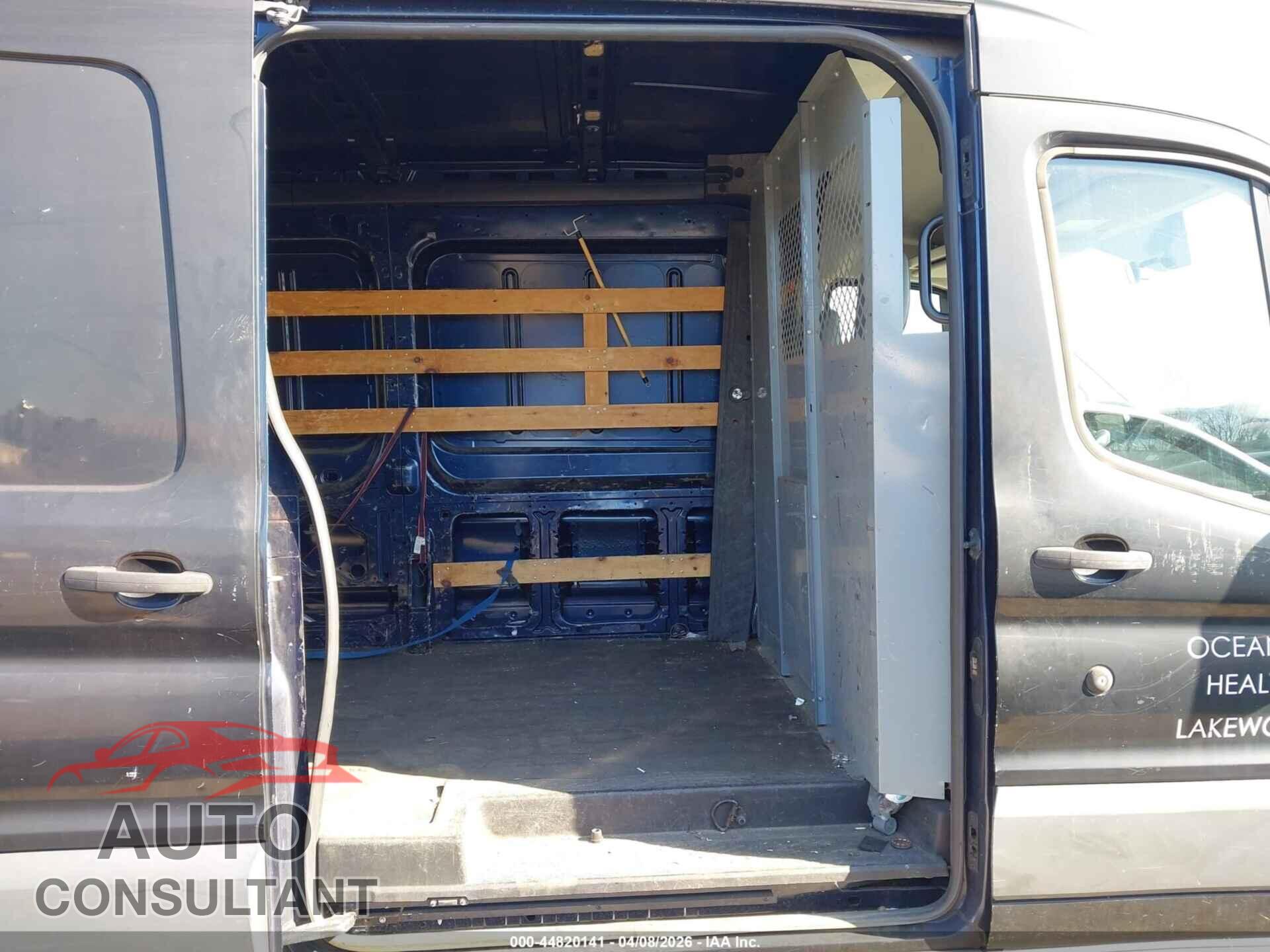 FORD TRANSIT-150 2015 - 1FTNE2CM9FKA07480