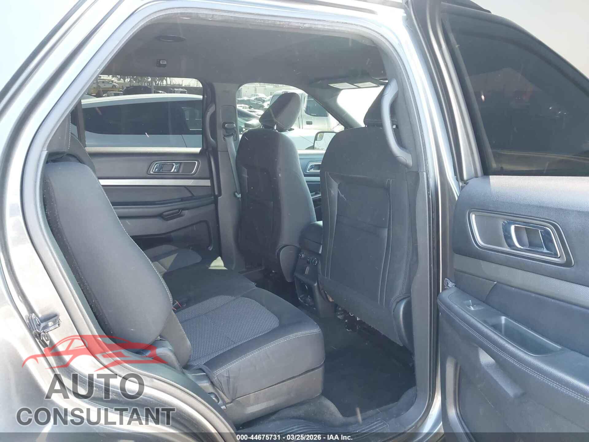 FORD EXPLORER 2018 - 1FM5K7D80JGB09491