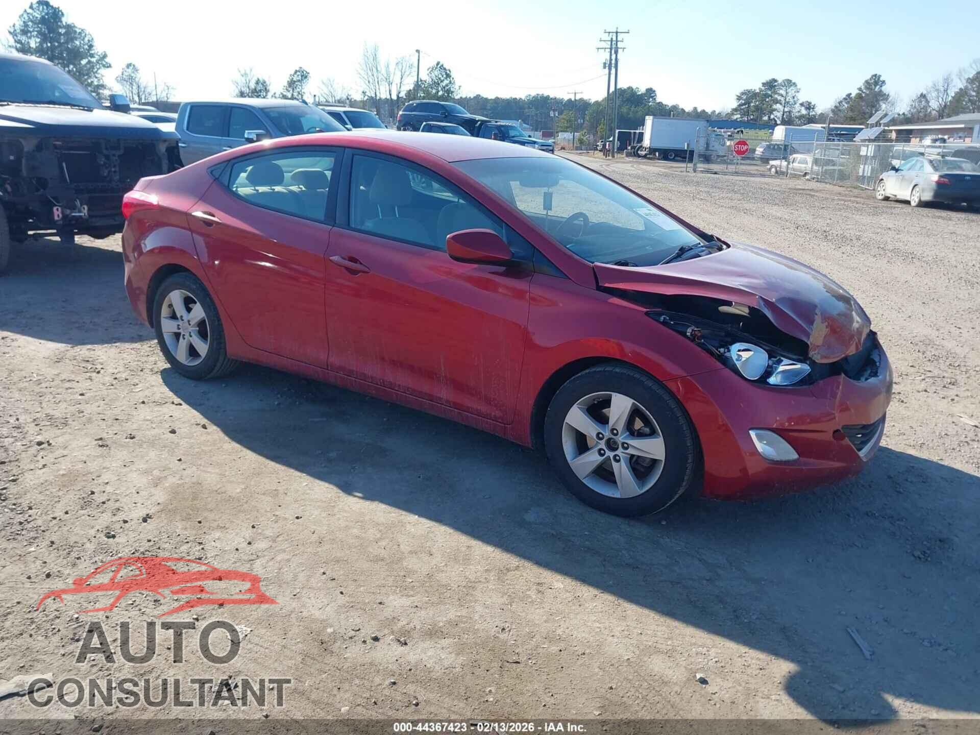 HYUNDAI ELANTRA 2013 - 5NPDH4AE9DH273281