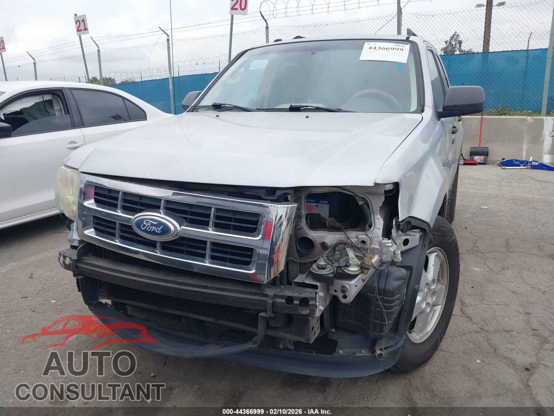 FORD ESCAPE 2011 - 1FMCU0D70BKB25320