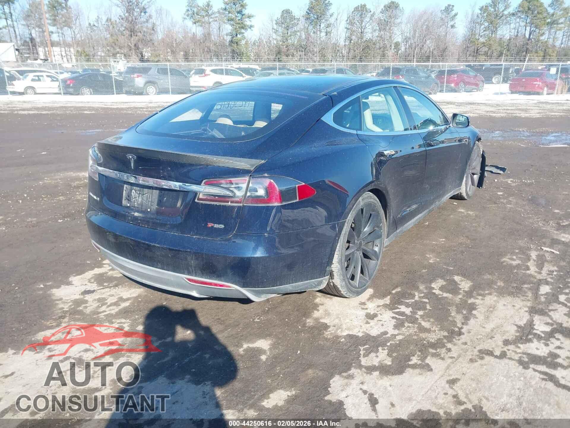 TESLA MODEL S 2012 - 5YJSA1CP3CFP01528