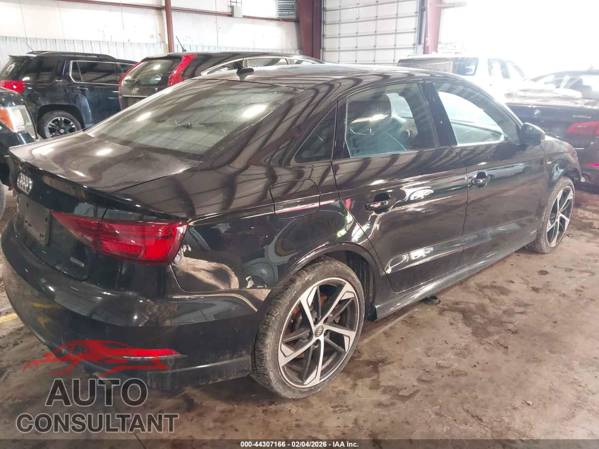 AUDI A3 2020 - WAUBEGFF2LA102460