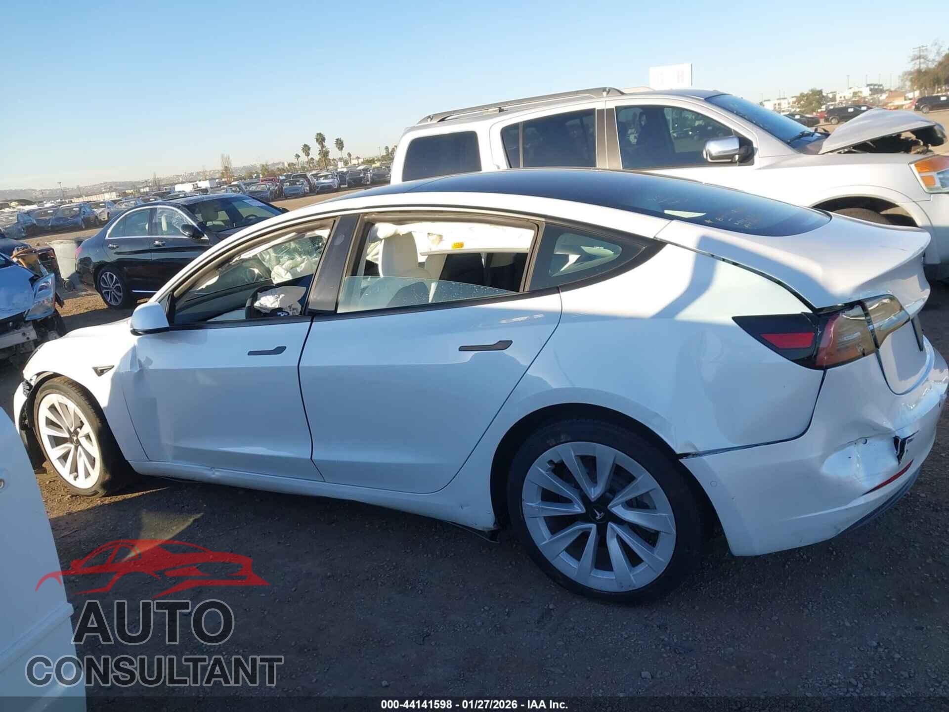 TESLA MODEL 3 2021 - 5YJ3E1EBXMF055707