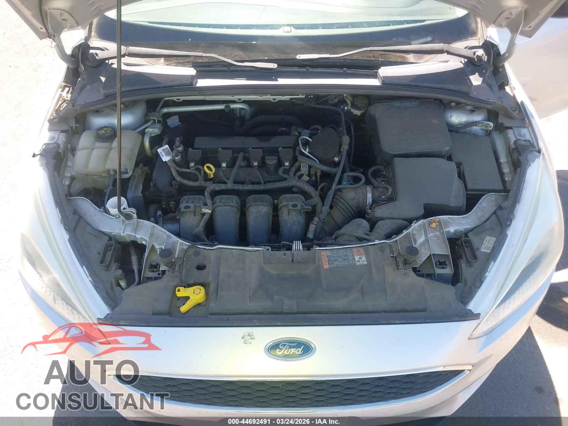 FORD FOCUS 2015 - 1FADP3E21FL306775
