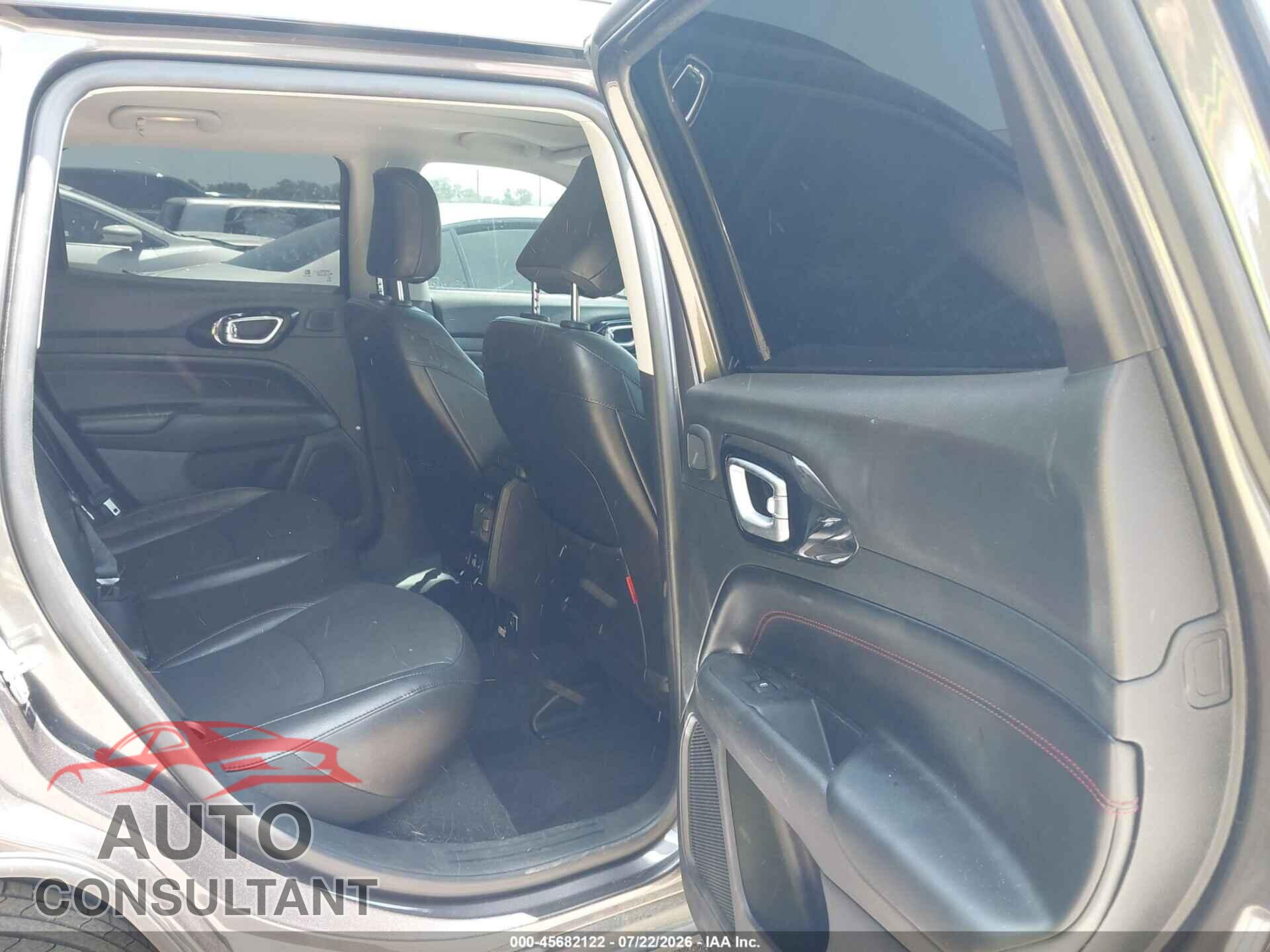 JEEP COMPASS 2022 - 3C4NJDDB5NT120621