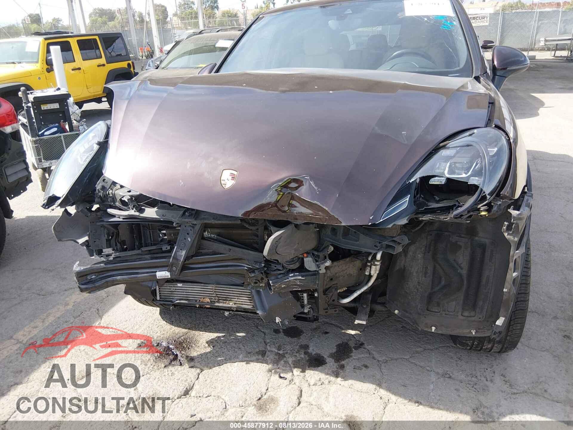 PORSCHE CAYENNE 2016 - WP1AA2A25GLA01049