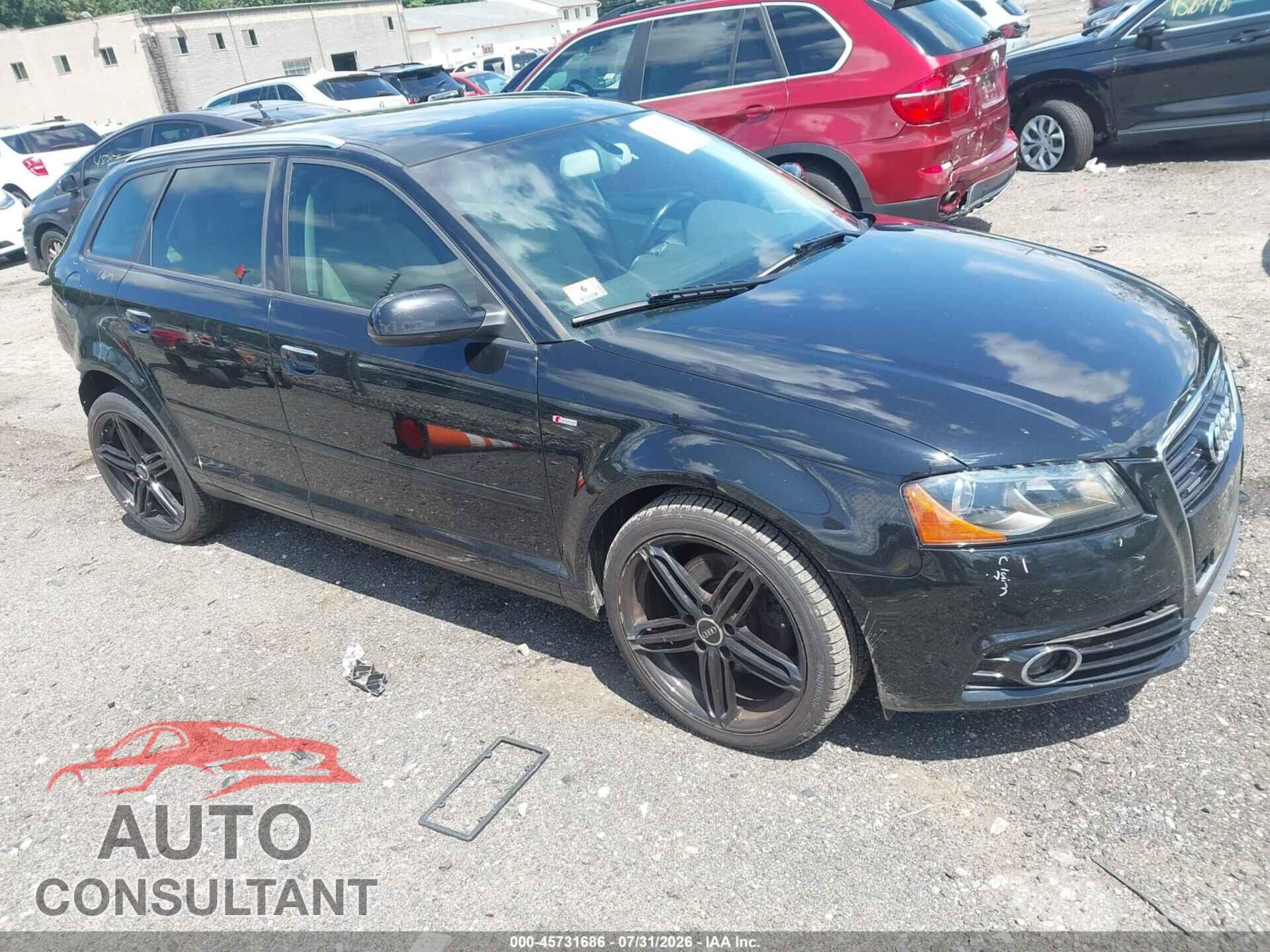 AUDI A3 2012 - WAUMFAFM2CA063936
