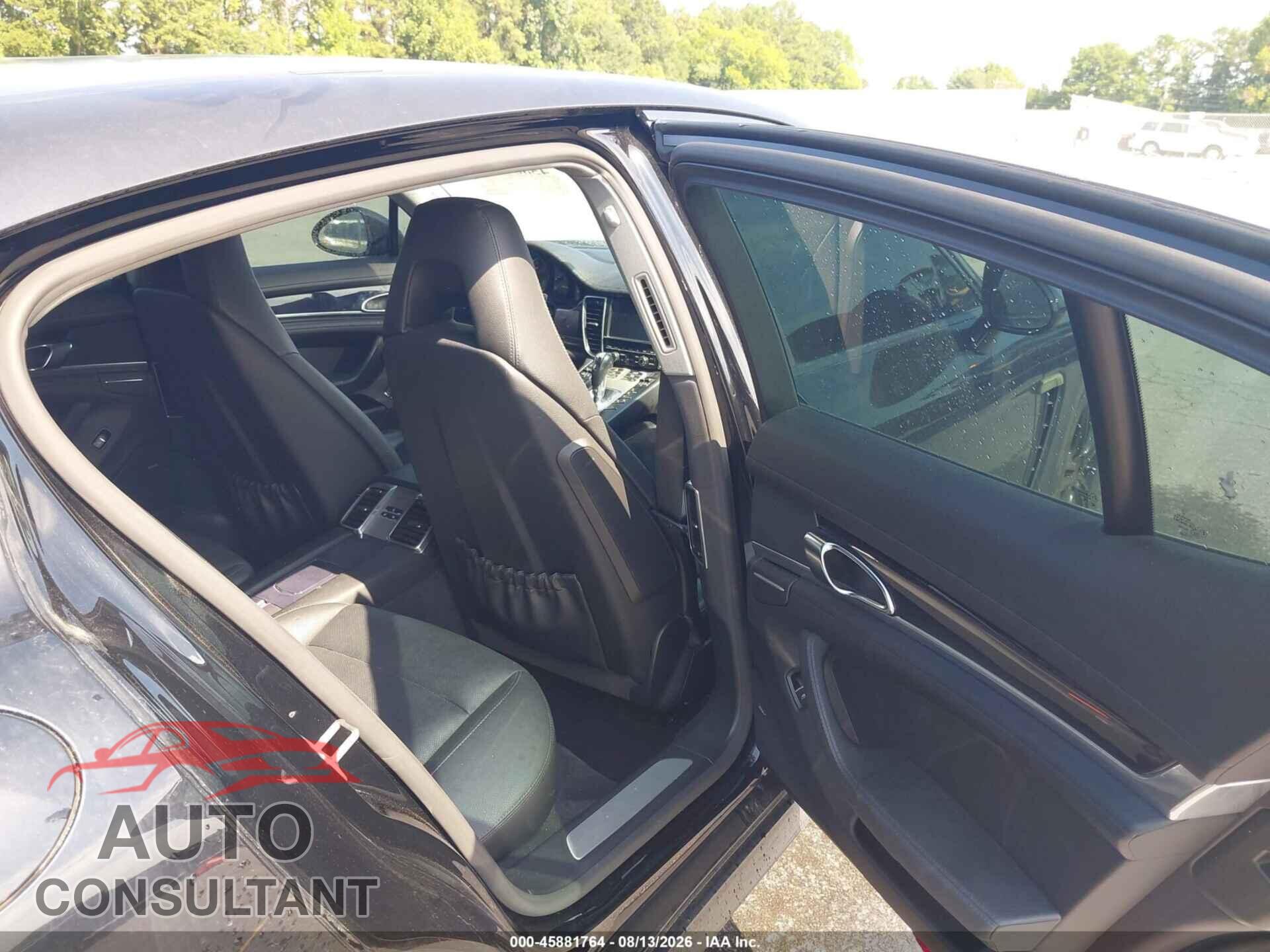 PORSCHE PANAMERA 2015 - WP0AA2A78FL000778