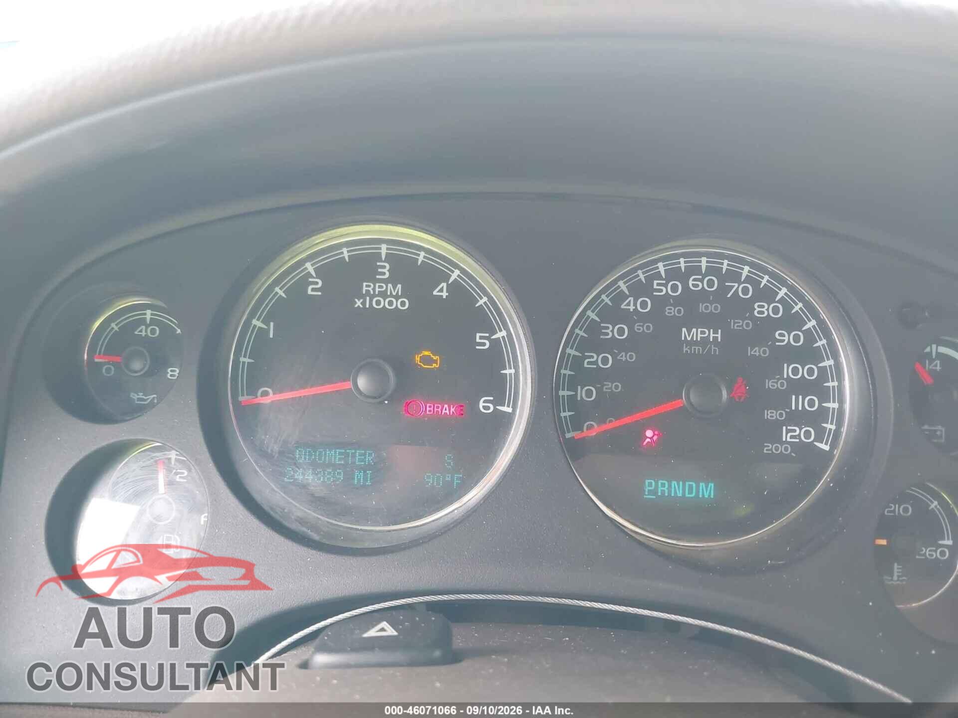 CHEVROLET TAHOE 2011 - 1GNSCBE03BR380252