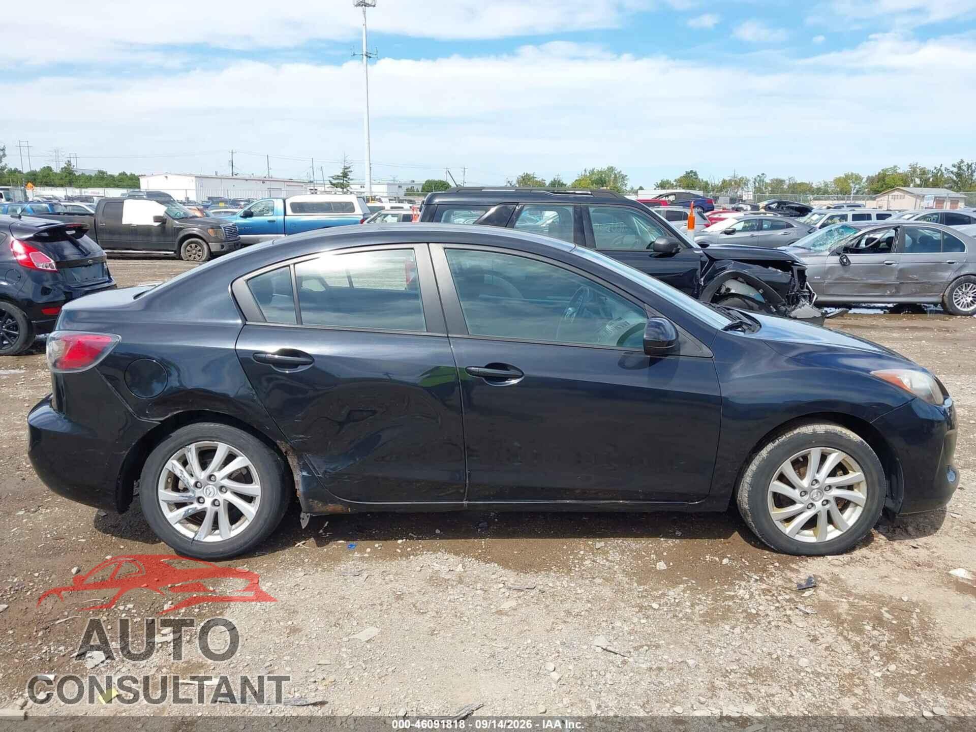 MAZDA MAZDA3 2012 - JM1BL1V86C1663138