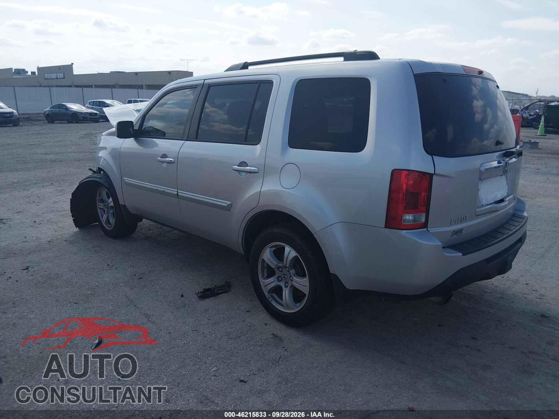 HONDA PILOT 2013 - 5FNYF4H64DB030126