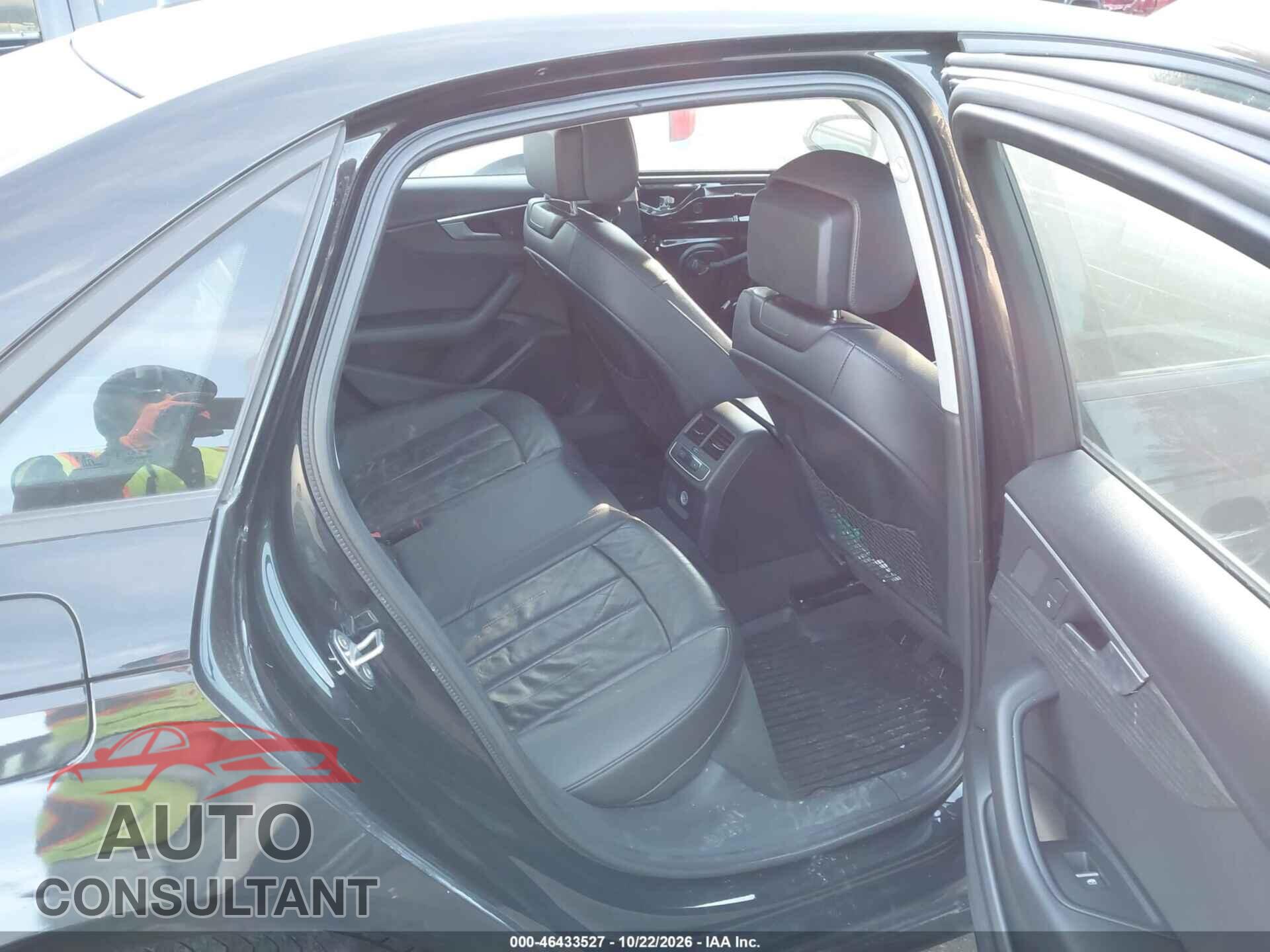 AUDI A4 2018 - WAUKMAF45JA032013