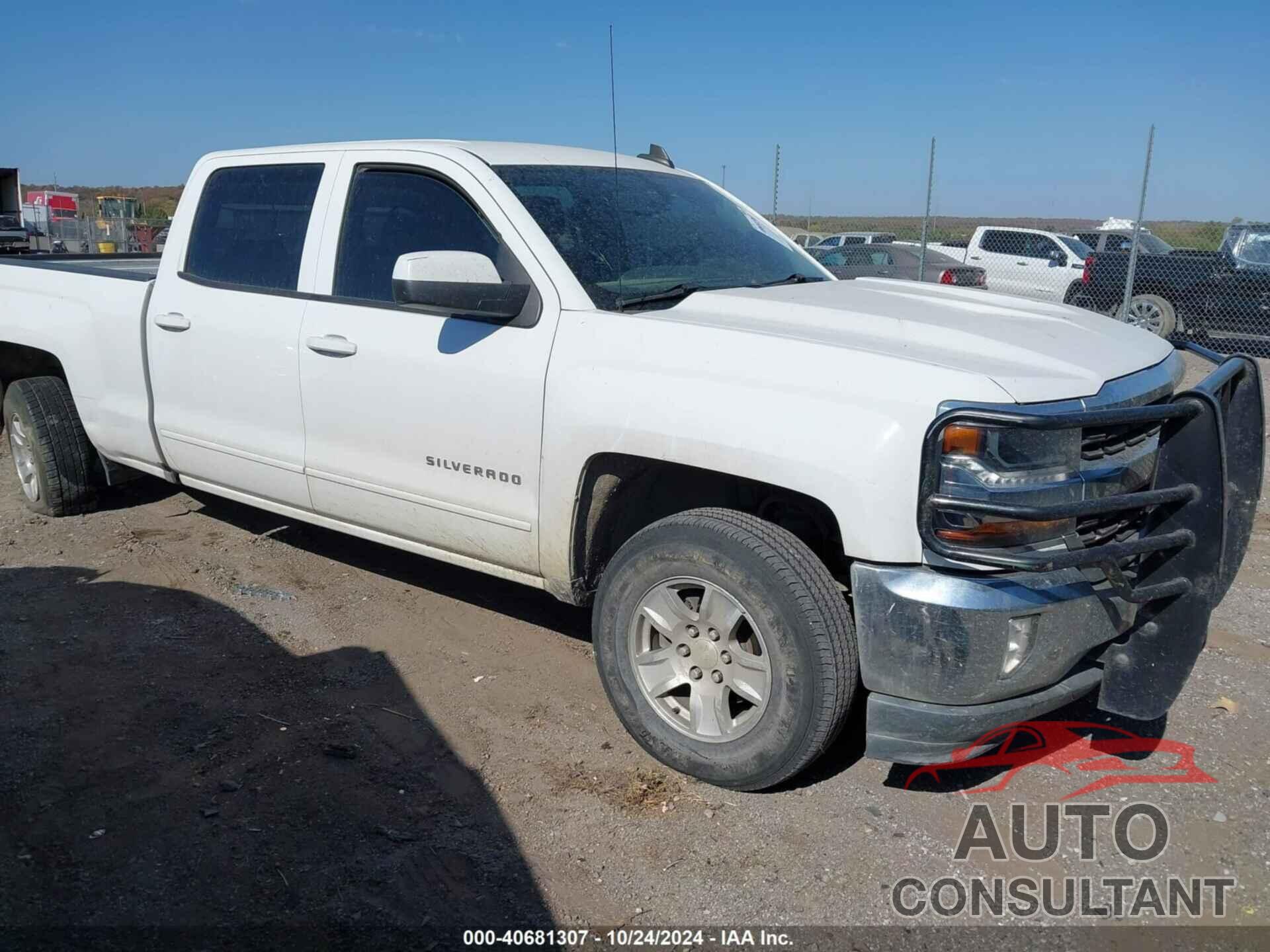 CHEVROLET SILVERADO 1500 2017 - 1GCUKREC4HF183155