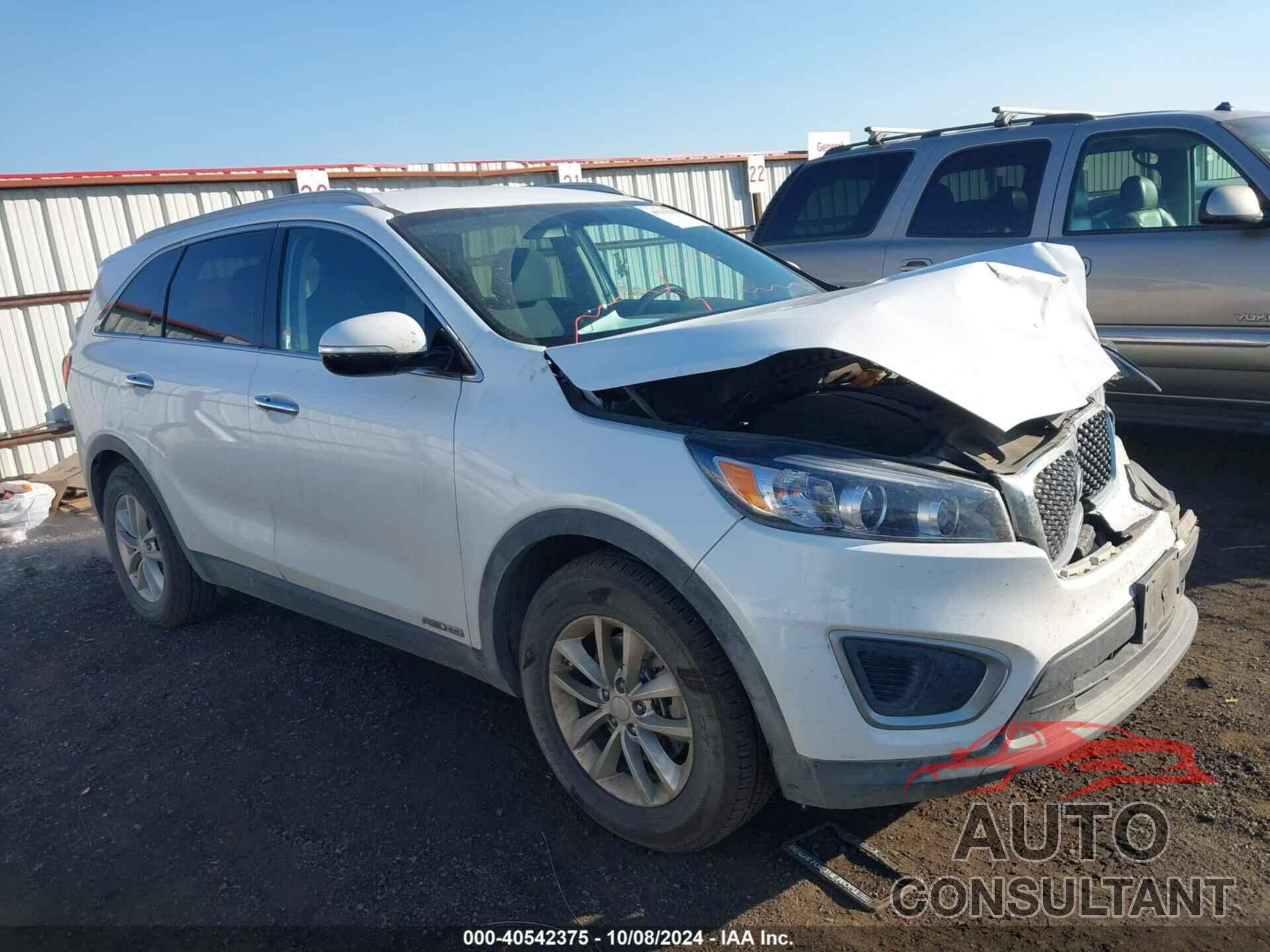 KIA SORENTO 2017 - 5XYPGDA5XHG325093