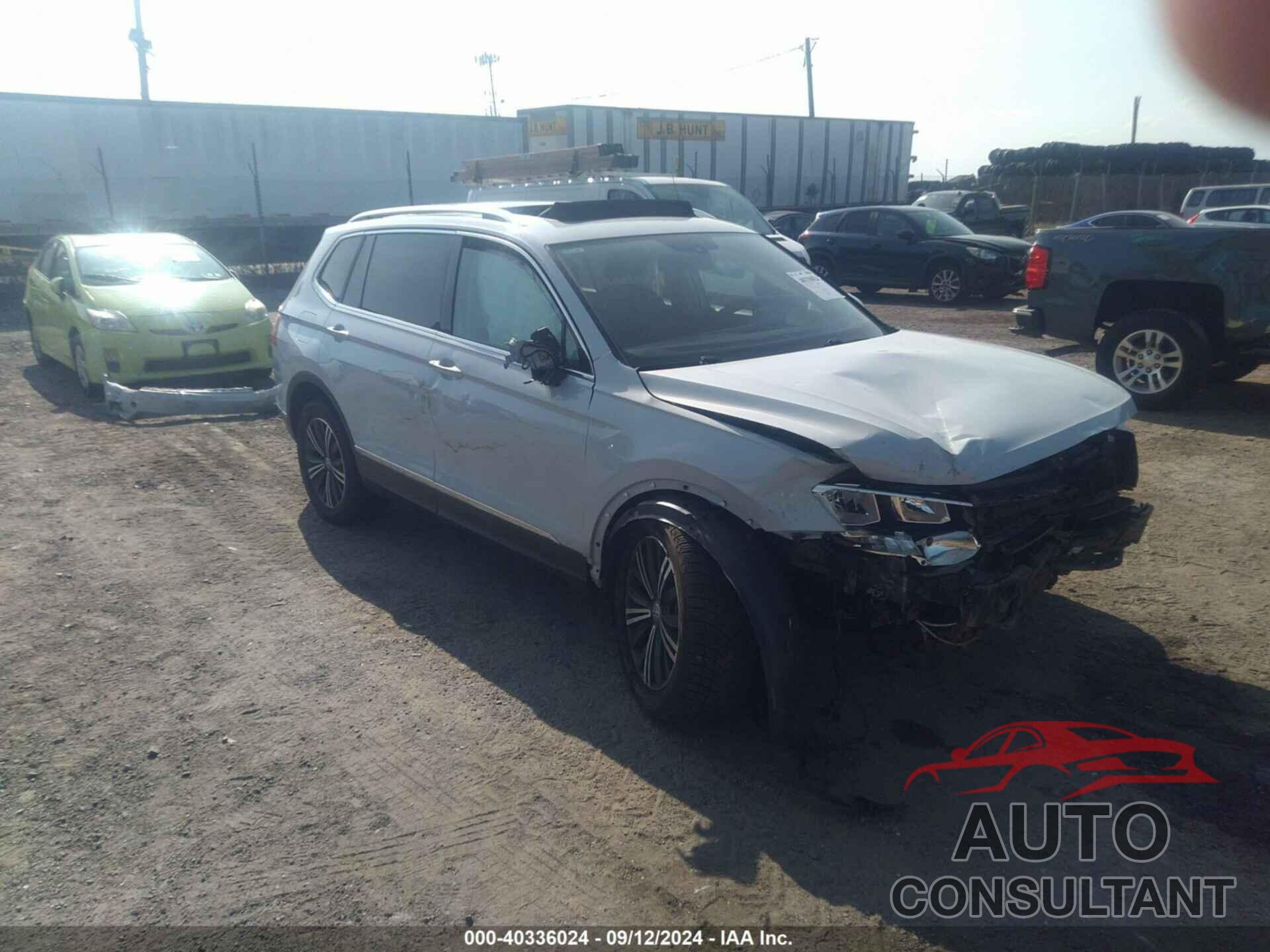 VOLKSWAGEN TIGUAN 2018 - 3VV3B7AX1JM046741