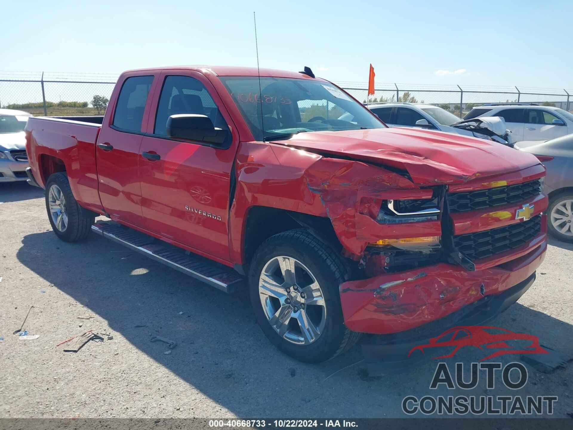 CHEVROLET SILVERADO 1500 2018 - 1GCRCPECXJZ236453