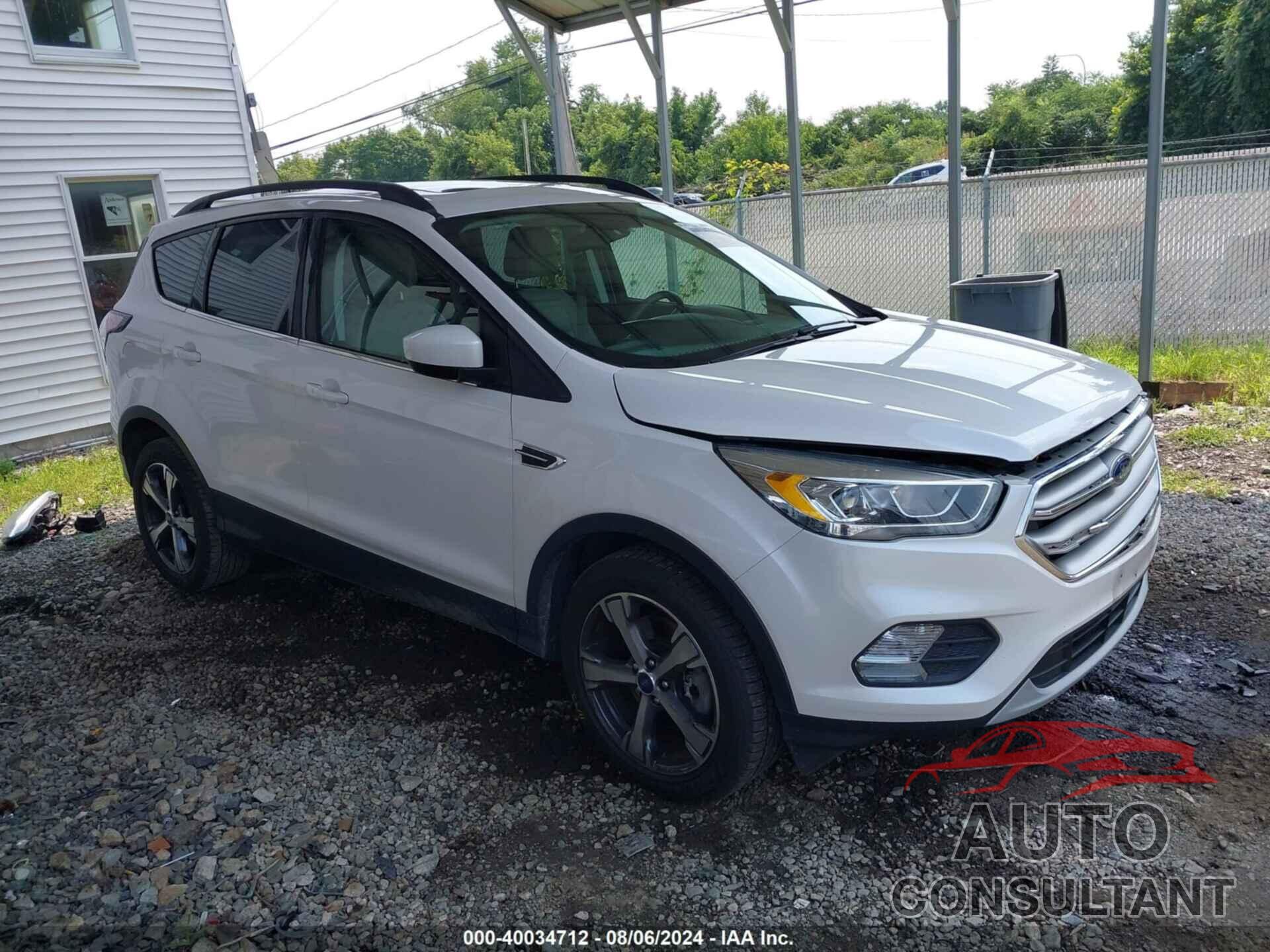 FORD ESCAPE 2017 - 1FMCU9GD9HUB48274