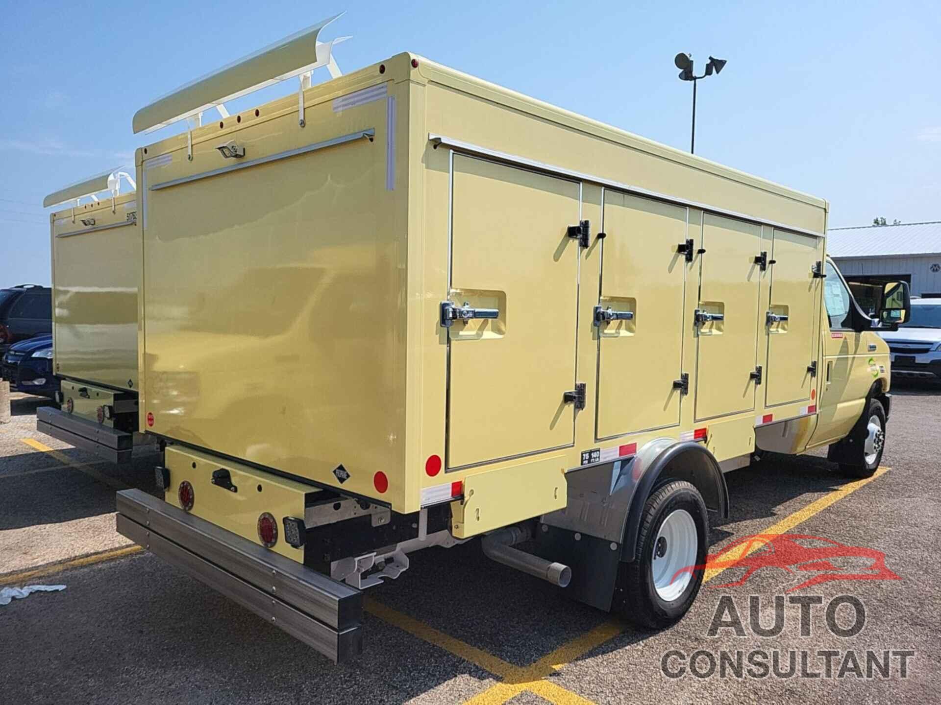 FORD E-450 CUTAWAY 2022 - 1FDXE4FN0NDC31678