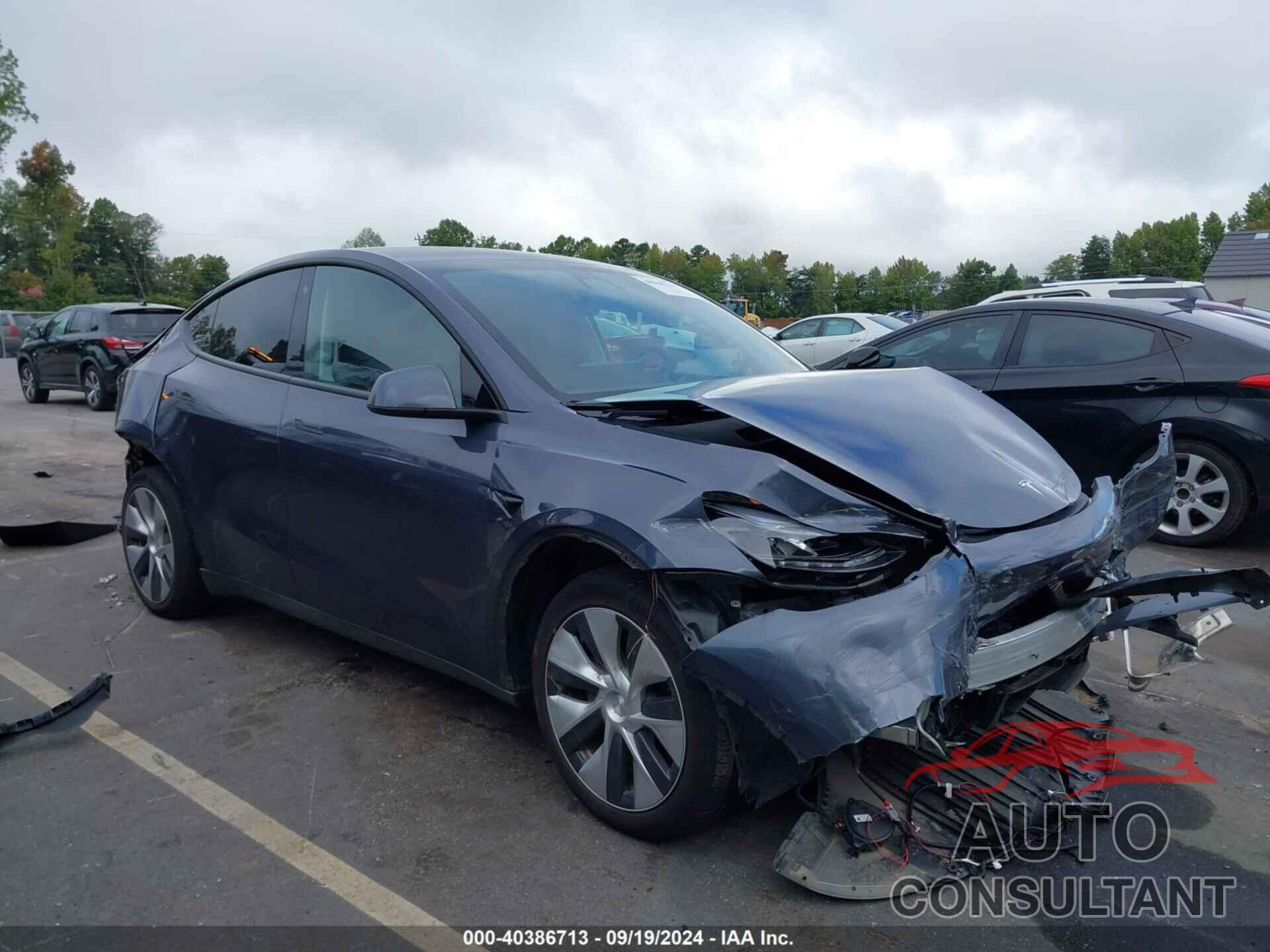 TESLA MODEL Y 2023 - 7SAYGDEE8PF707310