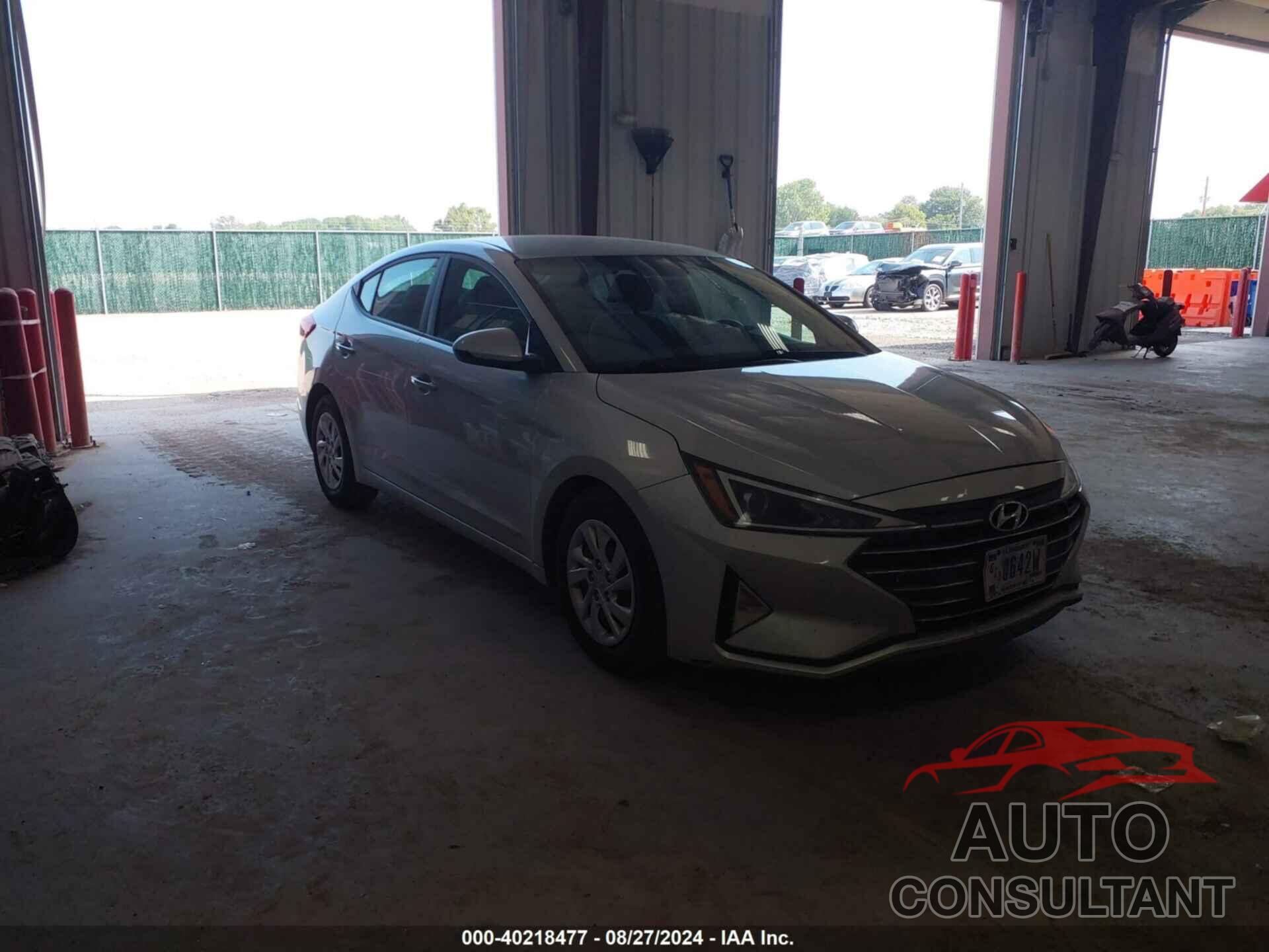 HYUNDAI ELANTRA 2019 - 5NPD74LFXKH488058