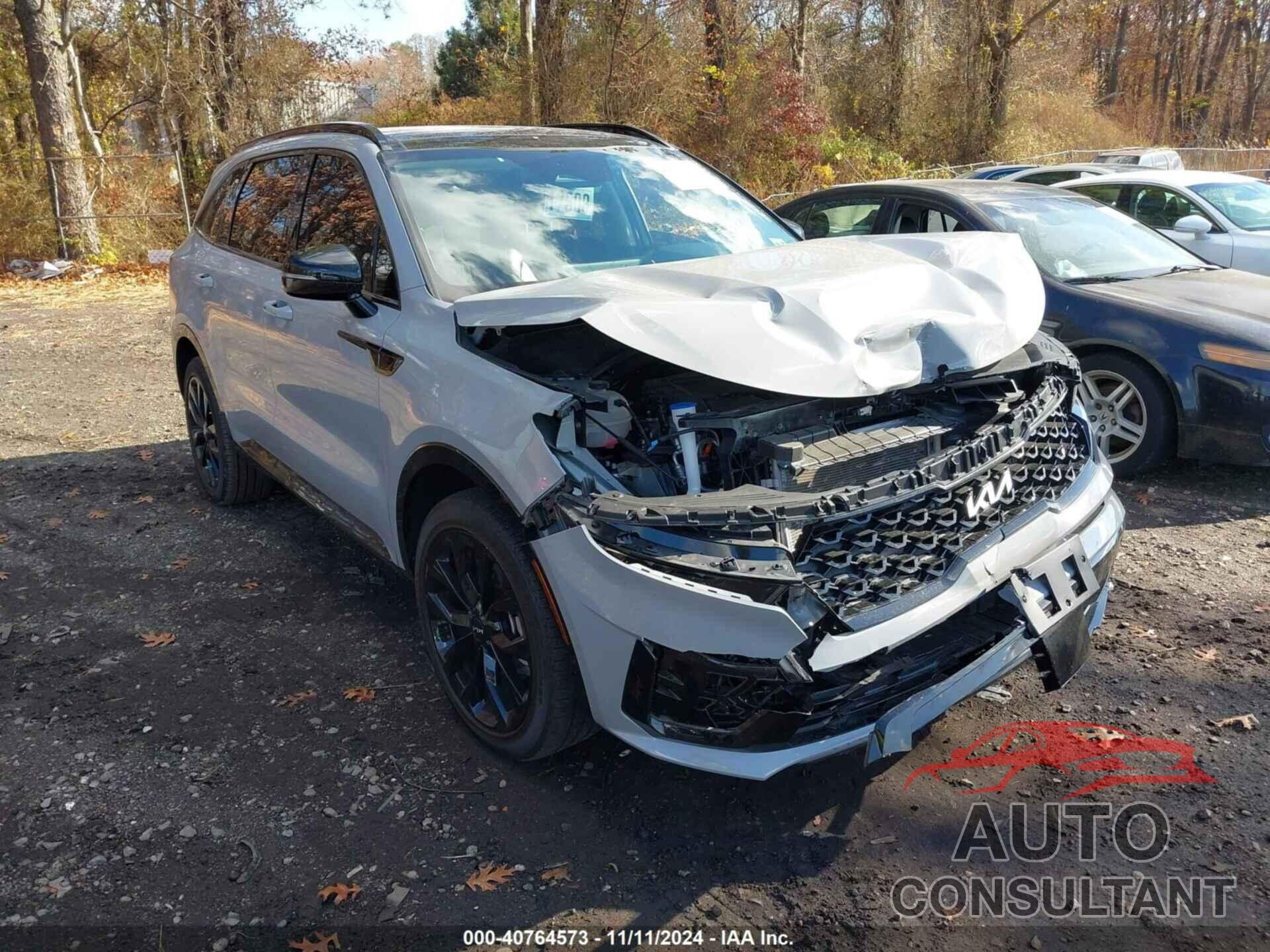 KIA SORENTO 2023 - 5XYRK4LF9PG225384