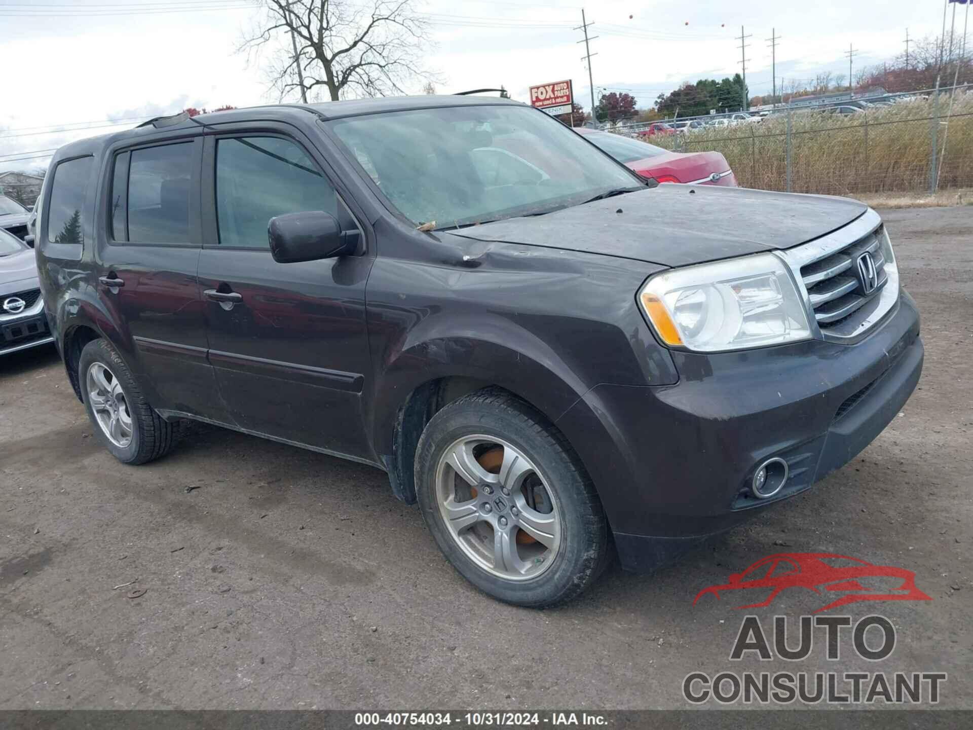 HONDA PILOT 2015 - 5FNYF4H74FB049237