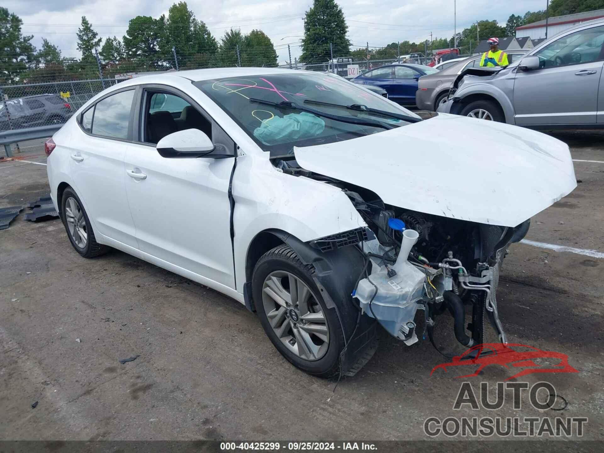 HYUNDAI ELANTRA 2020 - 5NPD84LF1LH529109