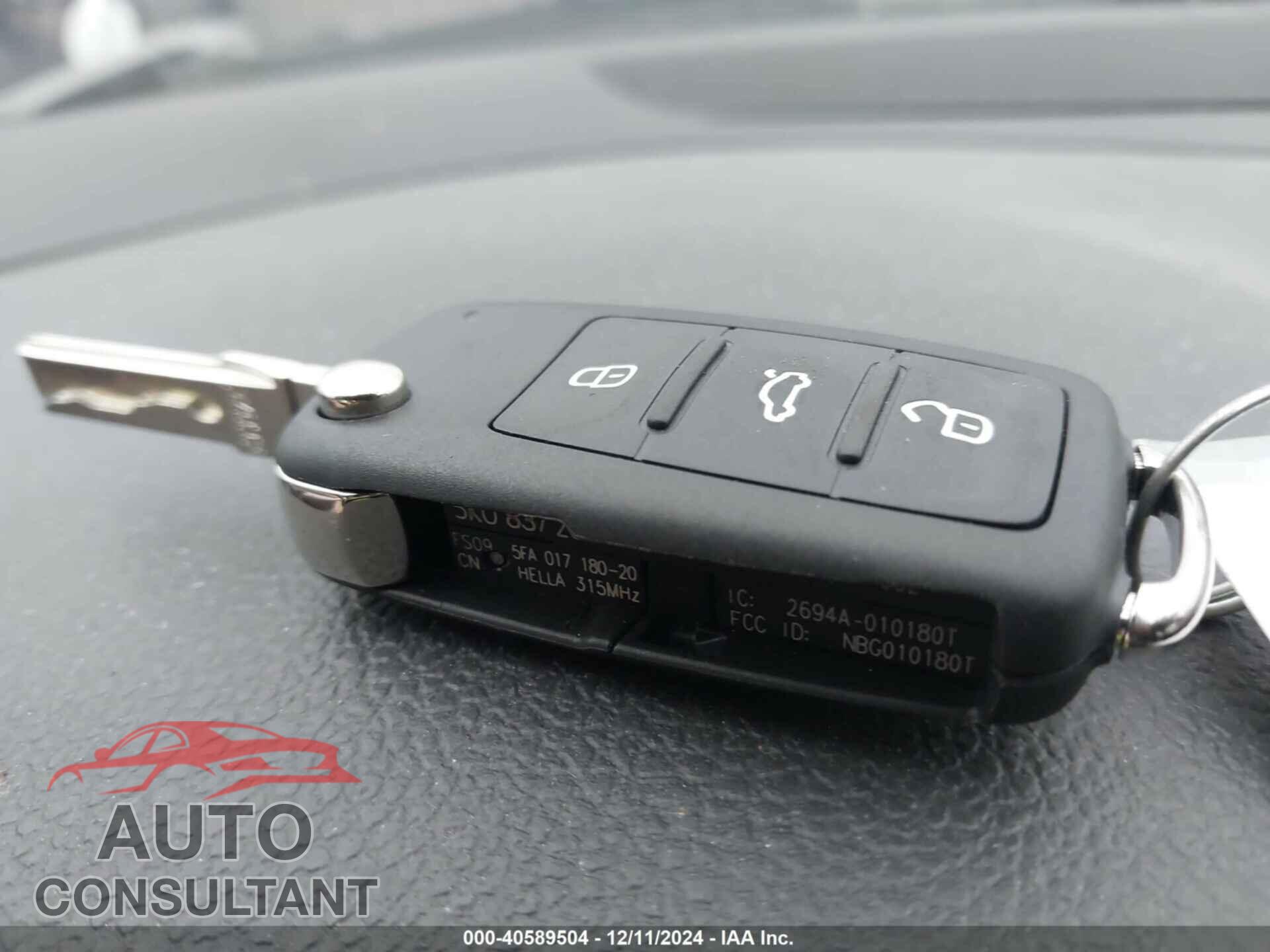 VOLKSWAGEN JETTA 2012 - 3VWLL7AJ7CM415870