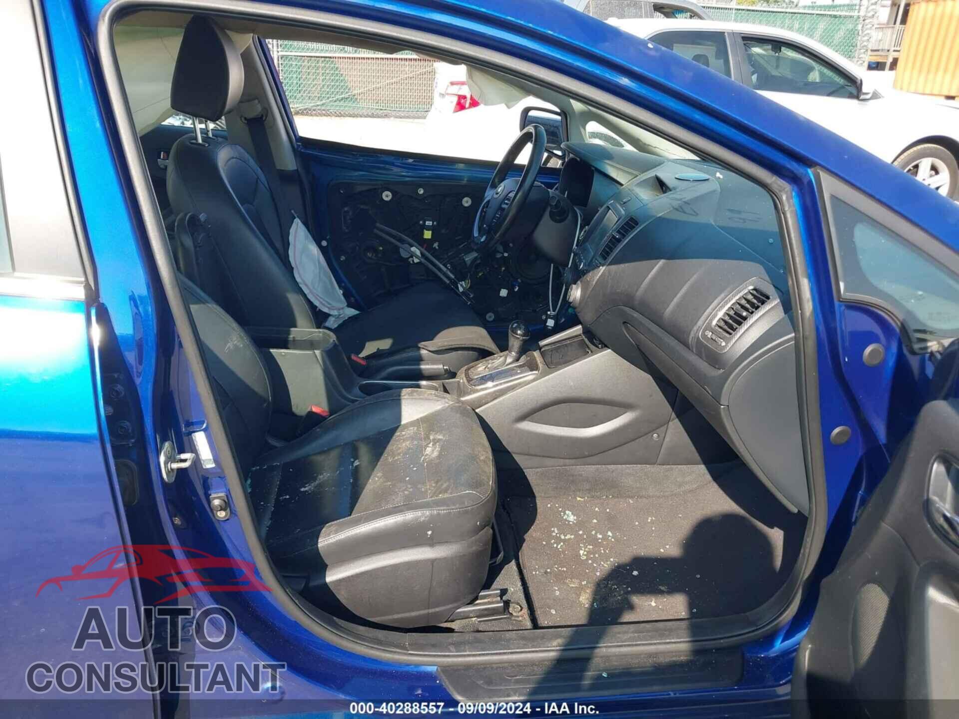 KIA FORTE 2017 - 3KPFL5A86HE036877