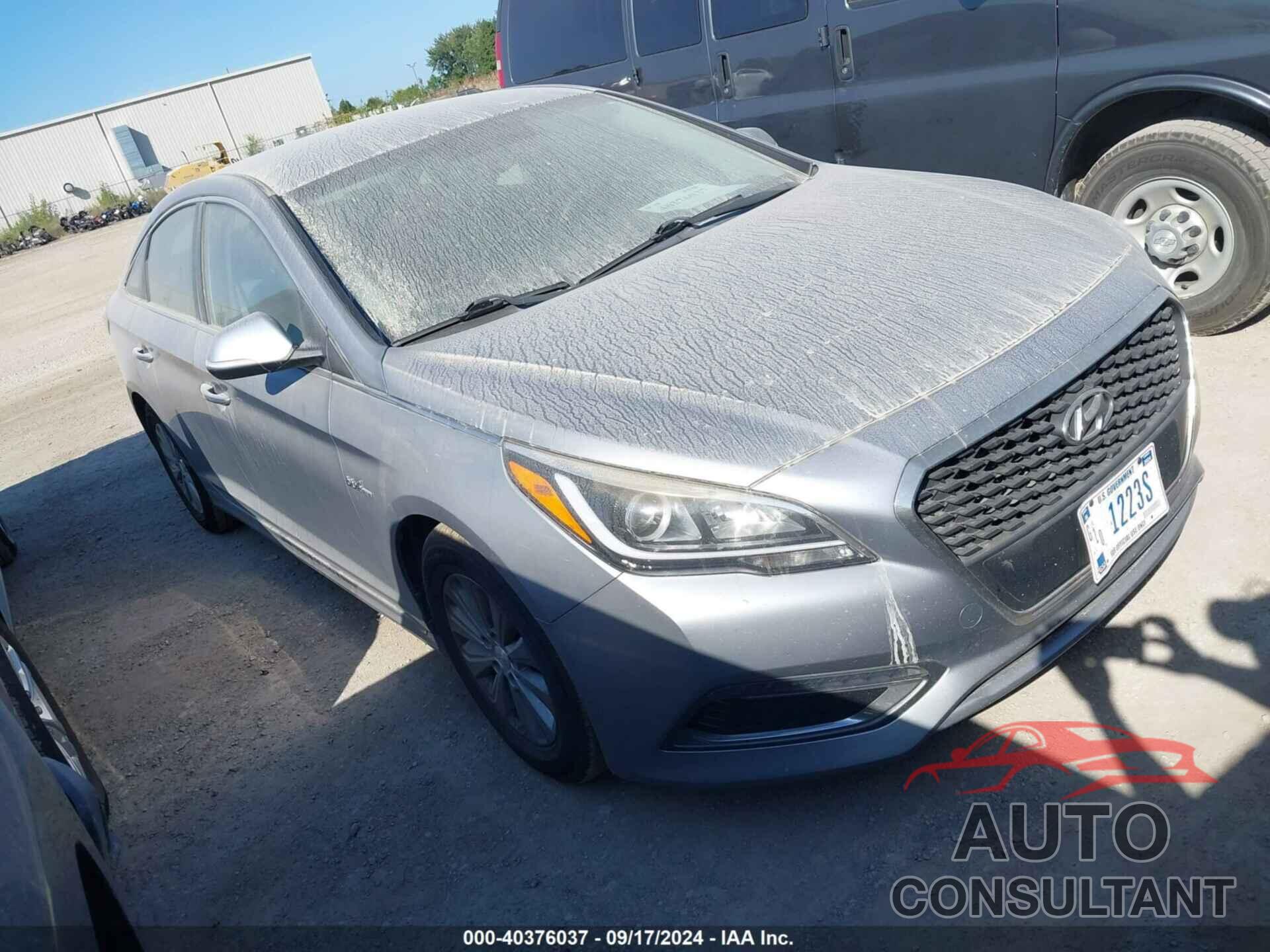 HYUNDAI SONATA HYBRID 2016 - KMHE24L1XGA037245