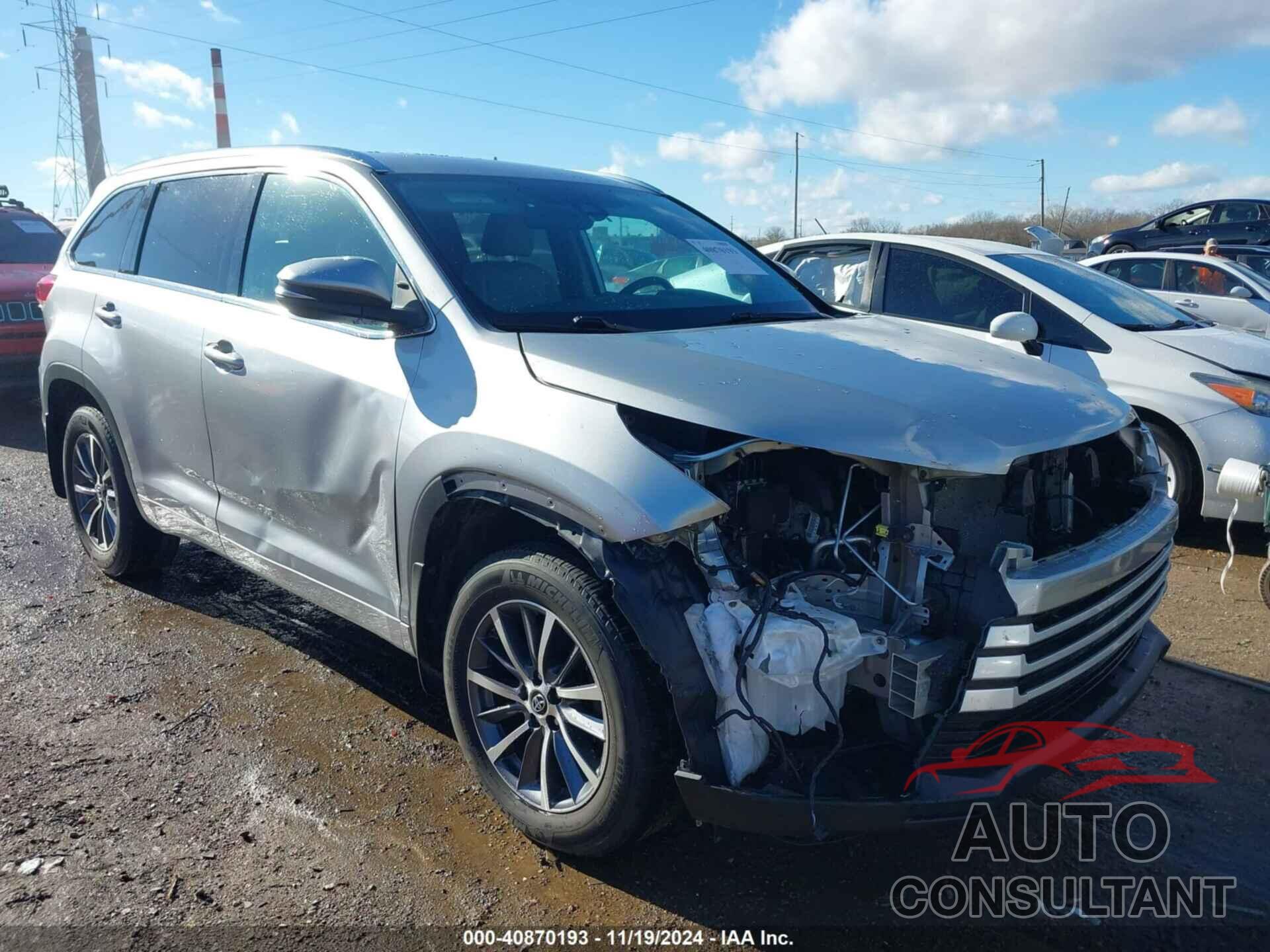 TOYOTA HIGHLANDER 2018 - 5TDJZRFH6JS896122