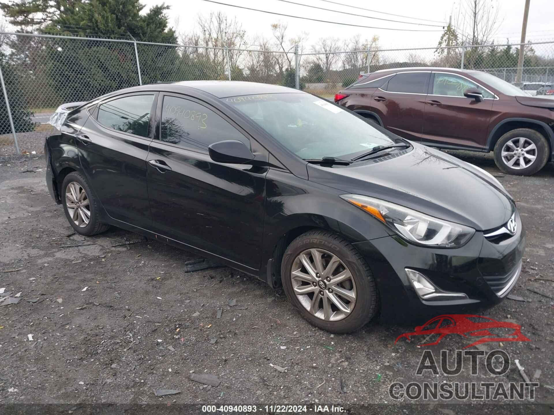 HYUNDAI ELANTRA 2015 - KMHDH4AE8FU379547