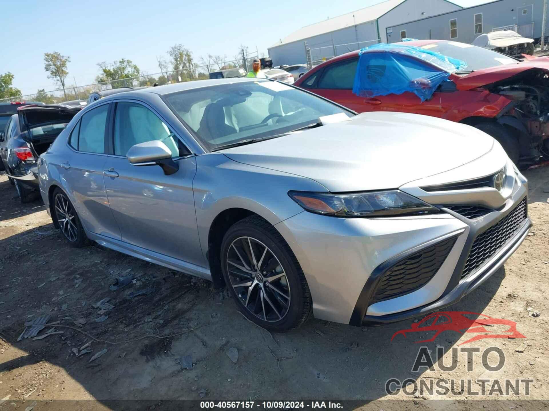 TOYOTA CAMRY 2023 - 4T1G11AK0PU170892