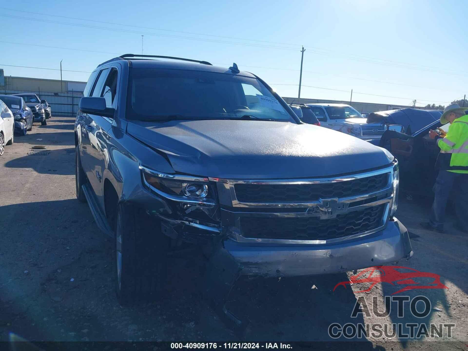 CHEVROLET TAHOE 2019 - 1GNSCBKC3KR258781