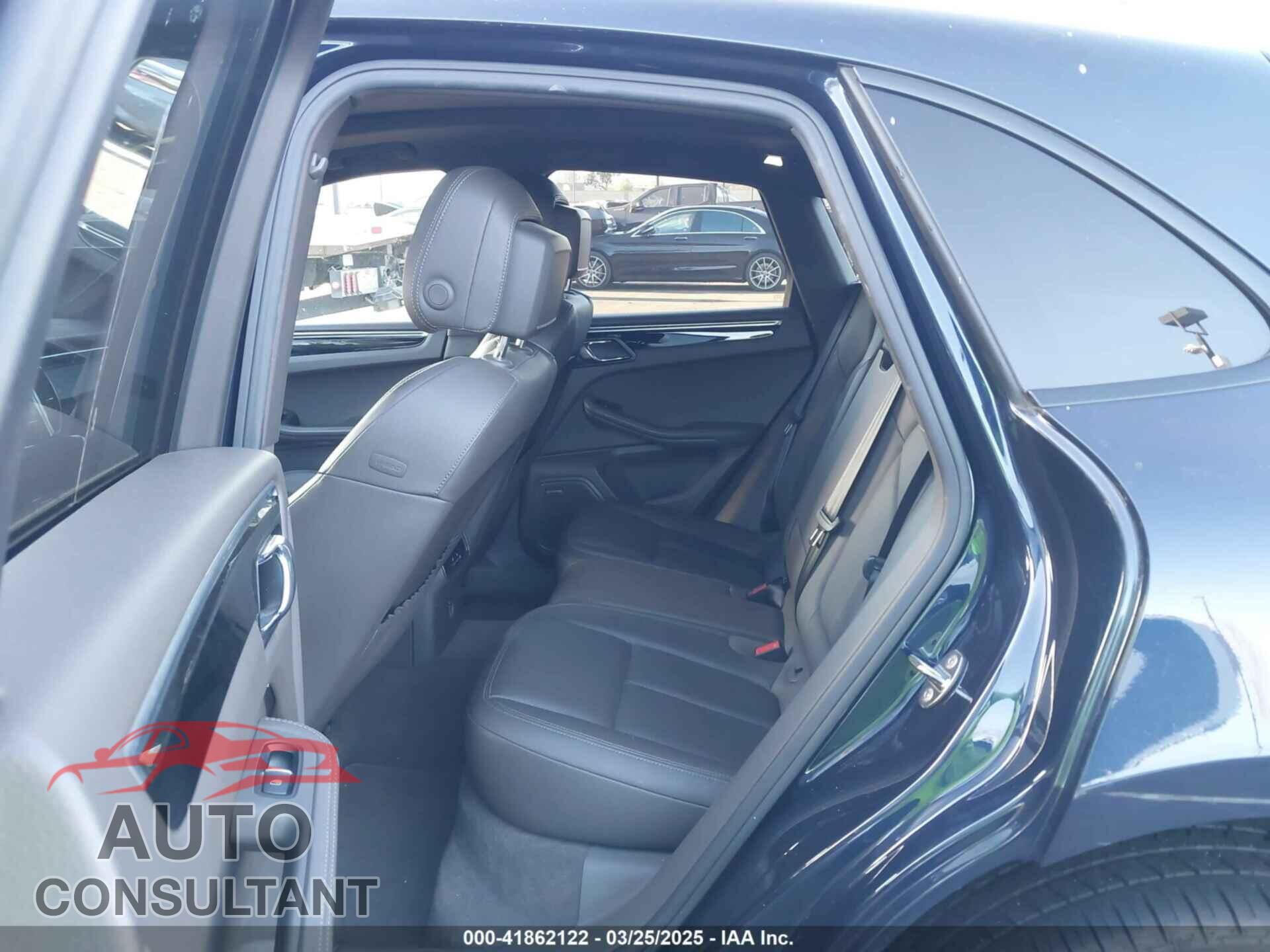 PORSCHE MACAN 2018 - WP1AA2A59JLB03147