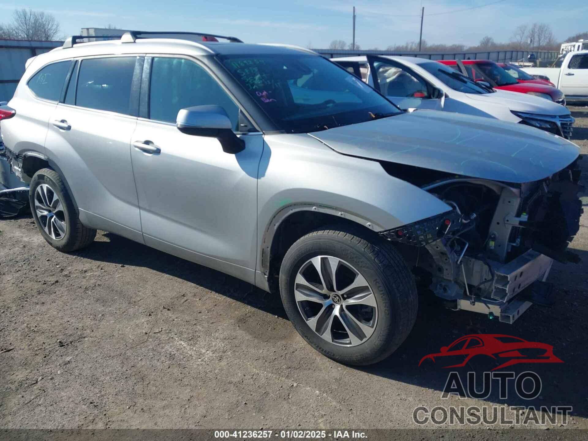 TOYOTA HIGHLANDER 2022 - 5TDGZRBH0NS567289