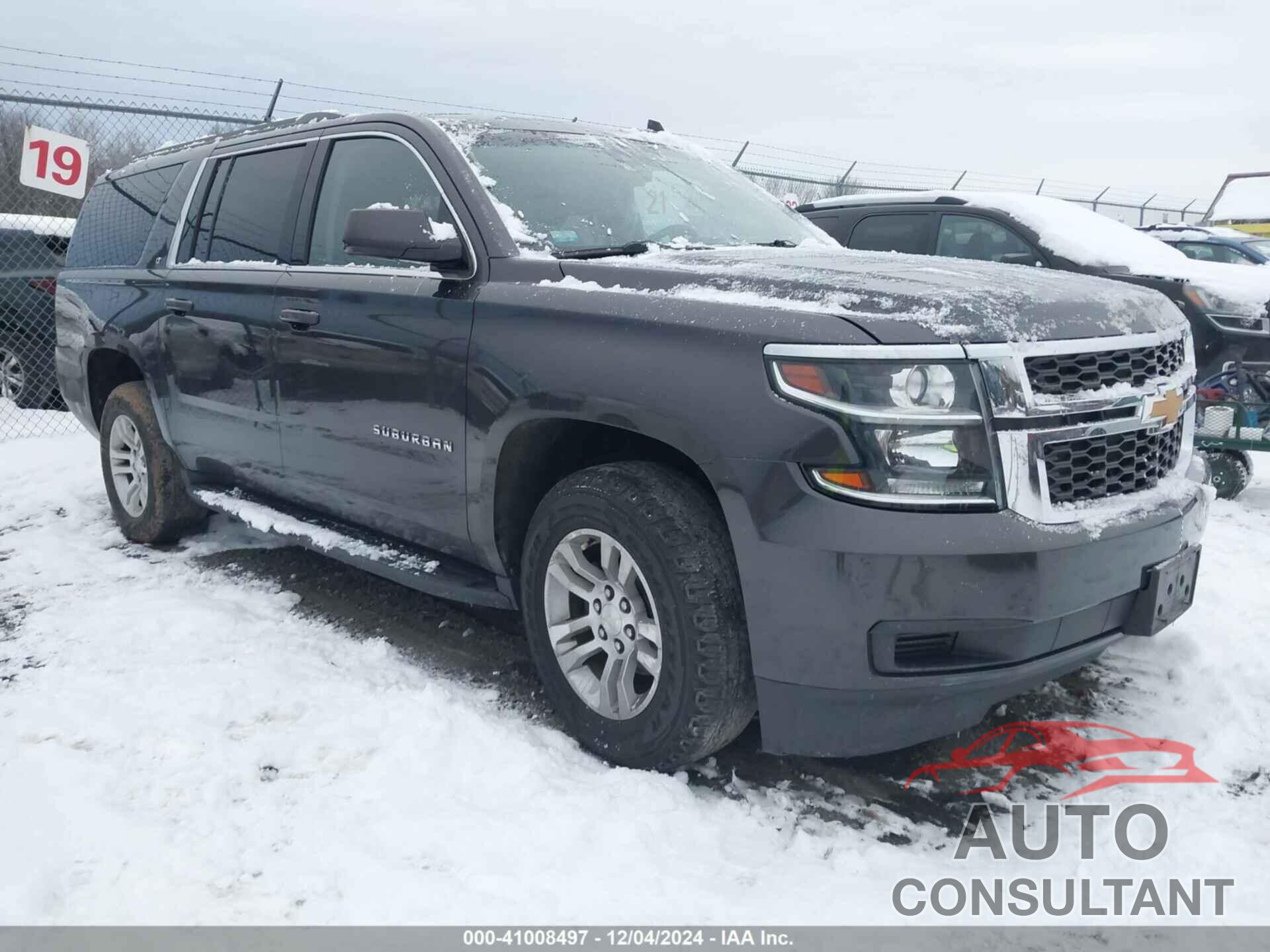 CHEVROLET SUBURBAN 2017 - 1GNSKHKC7HR240279