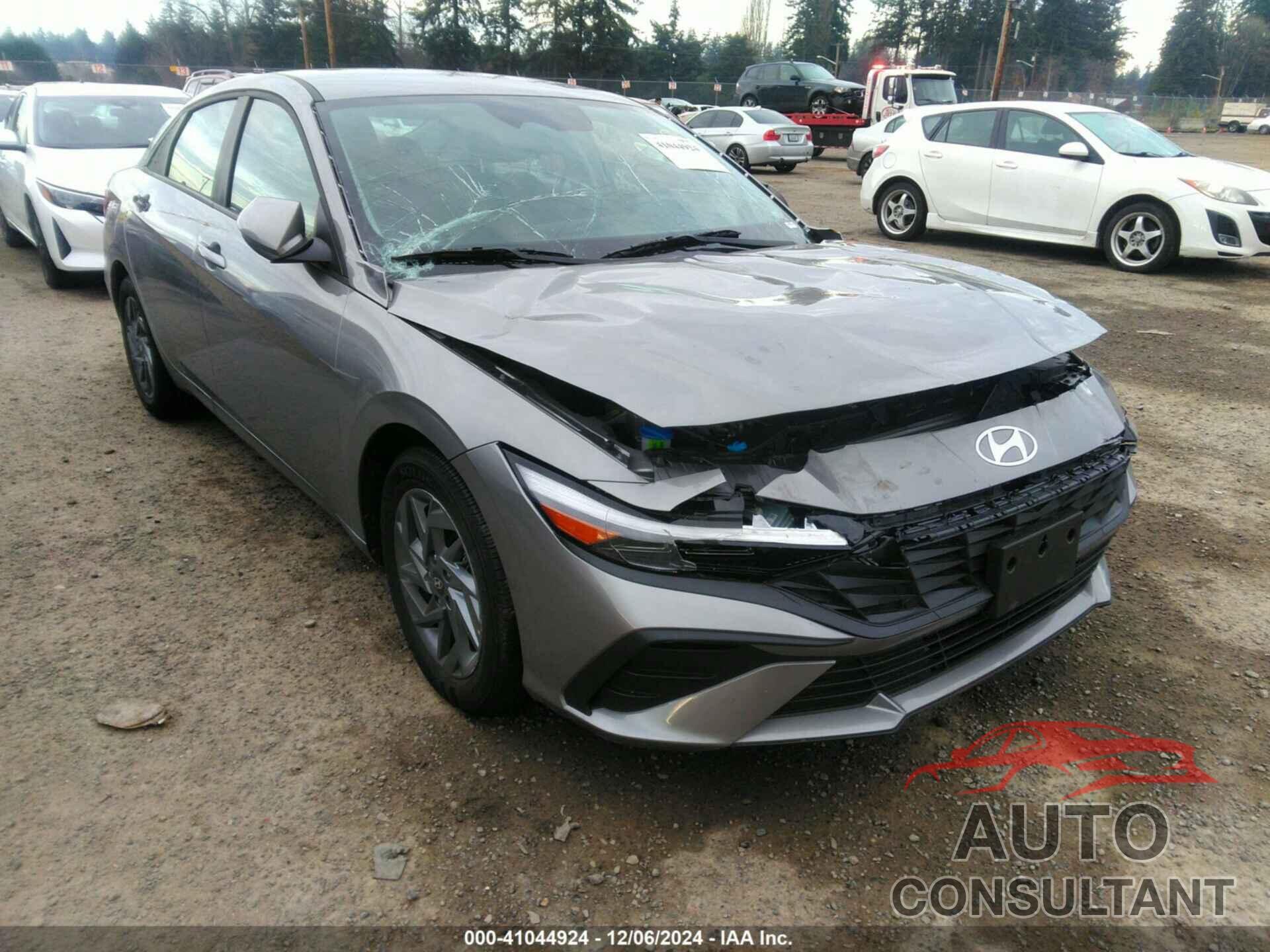 HYUNDAI ELANTRA 2024 - KMHLM4DG3RU785972