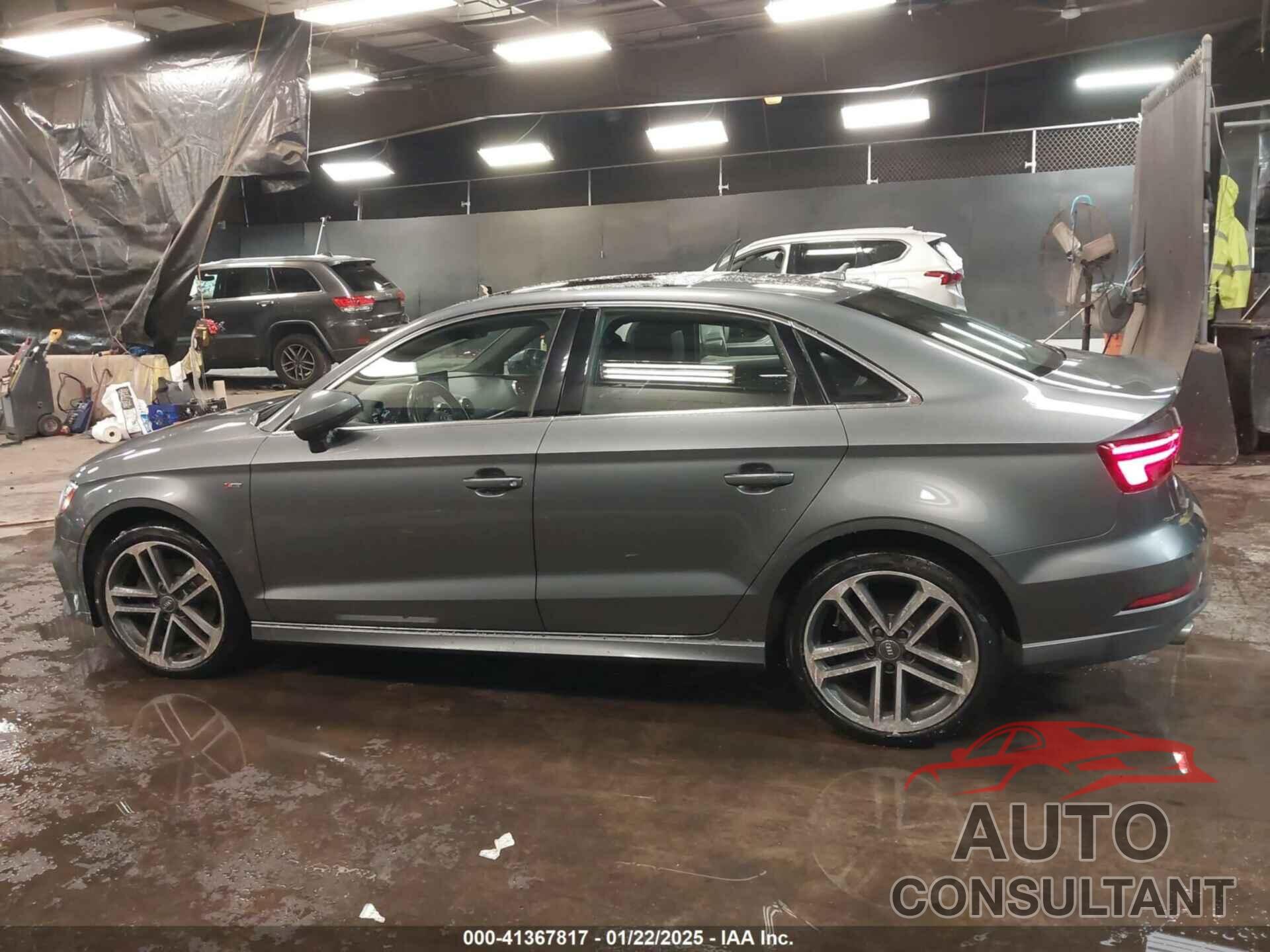 AUDI A3 2018 - WAUJ8GFF8J1006459