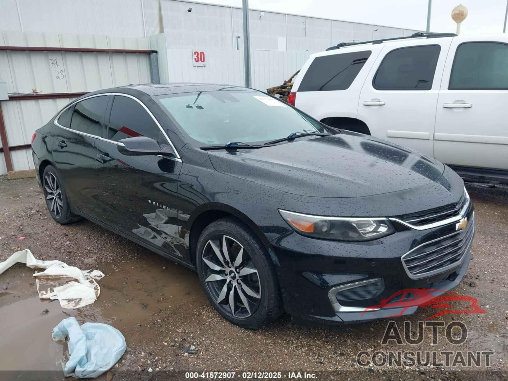 CHEVROLET MALIBU 2017 - 1G1ZE5ST8HF139629