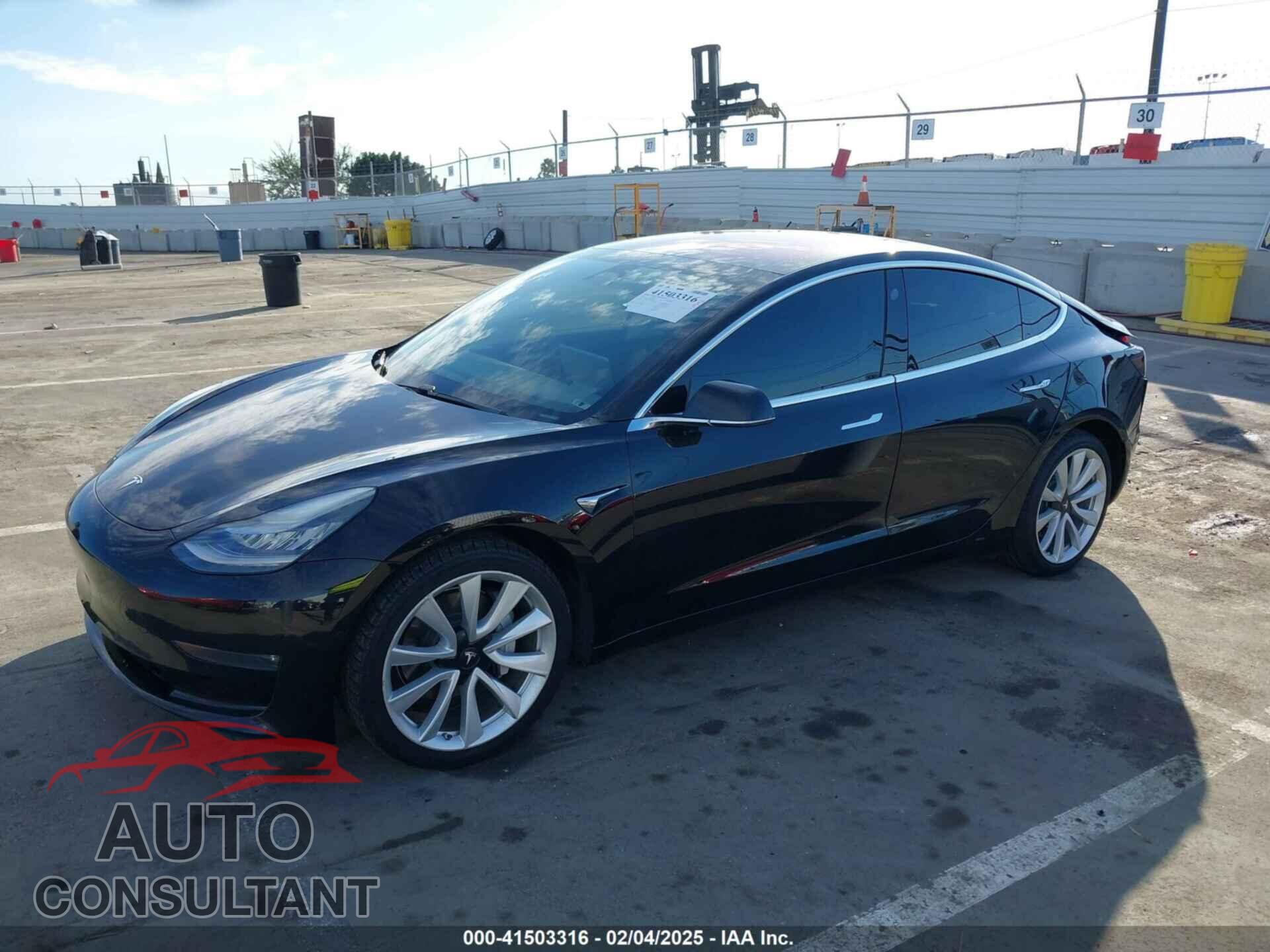 TESLA MODEL 3 2019 - 5YJ3E1EA2KF190829