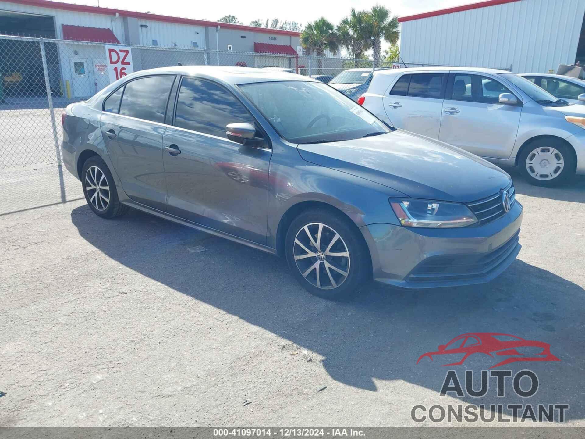 VOLKSWAGEN JETTA 2017 - 3VWDB7AJ0HM238609